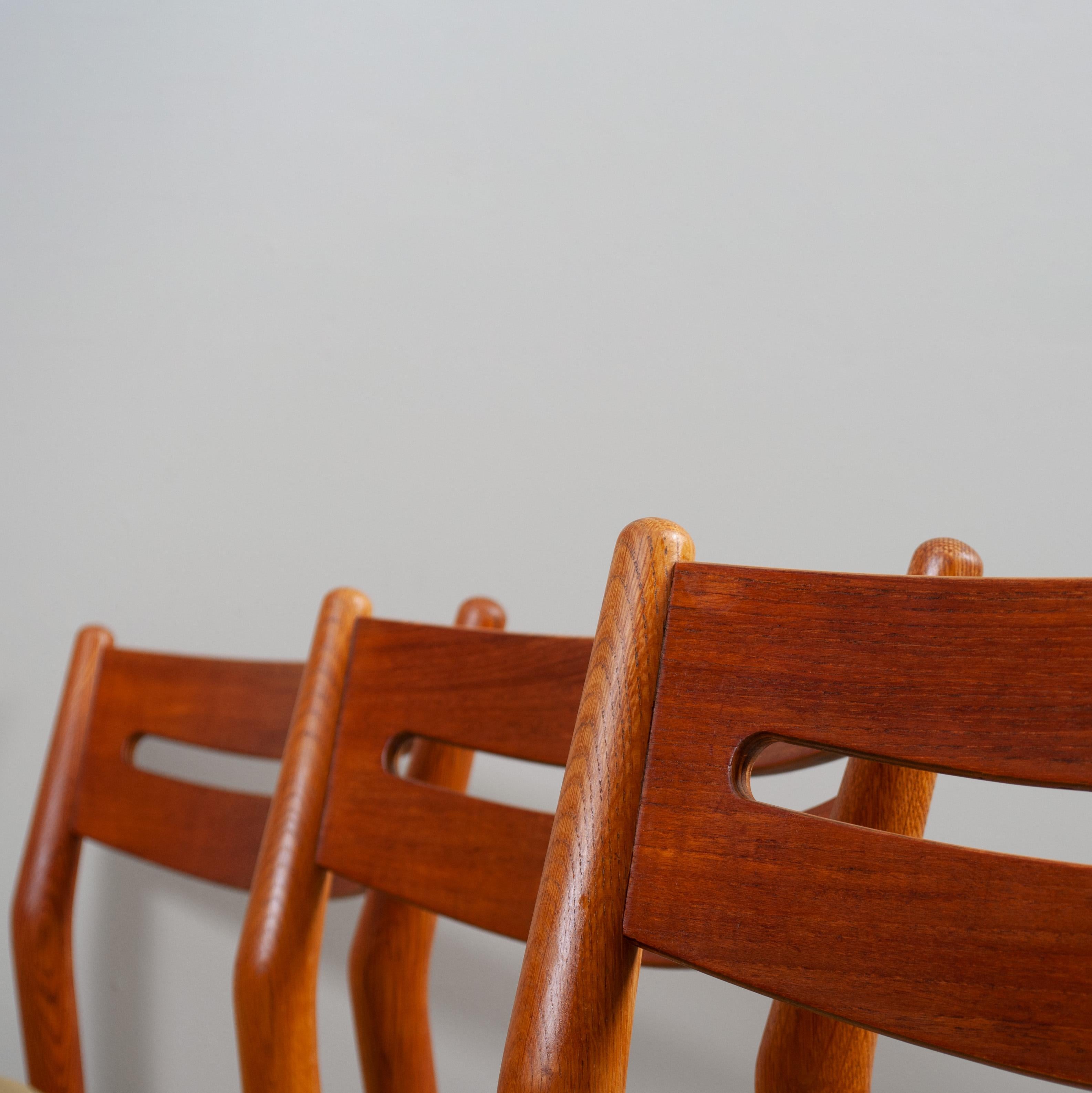 Set of 8 Grete Jalk oak & teak dining chairs, 6 side, 2 carvers For Sale 9