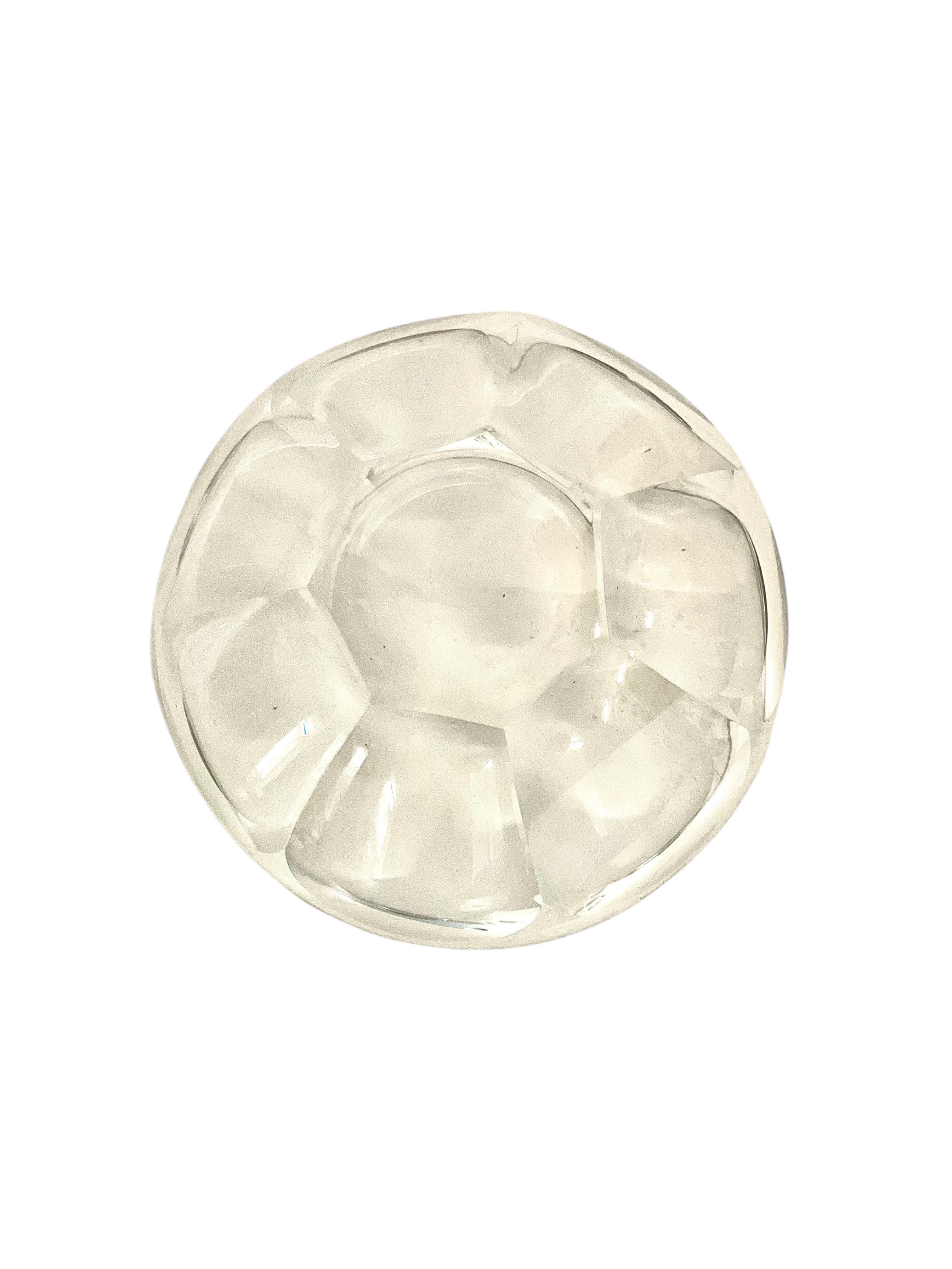 Ensemble de 8 bols en cristal vintage taillés à la main par Baccarat, France 20ème siècle en vente 2