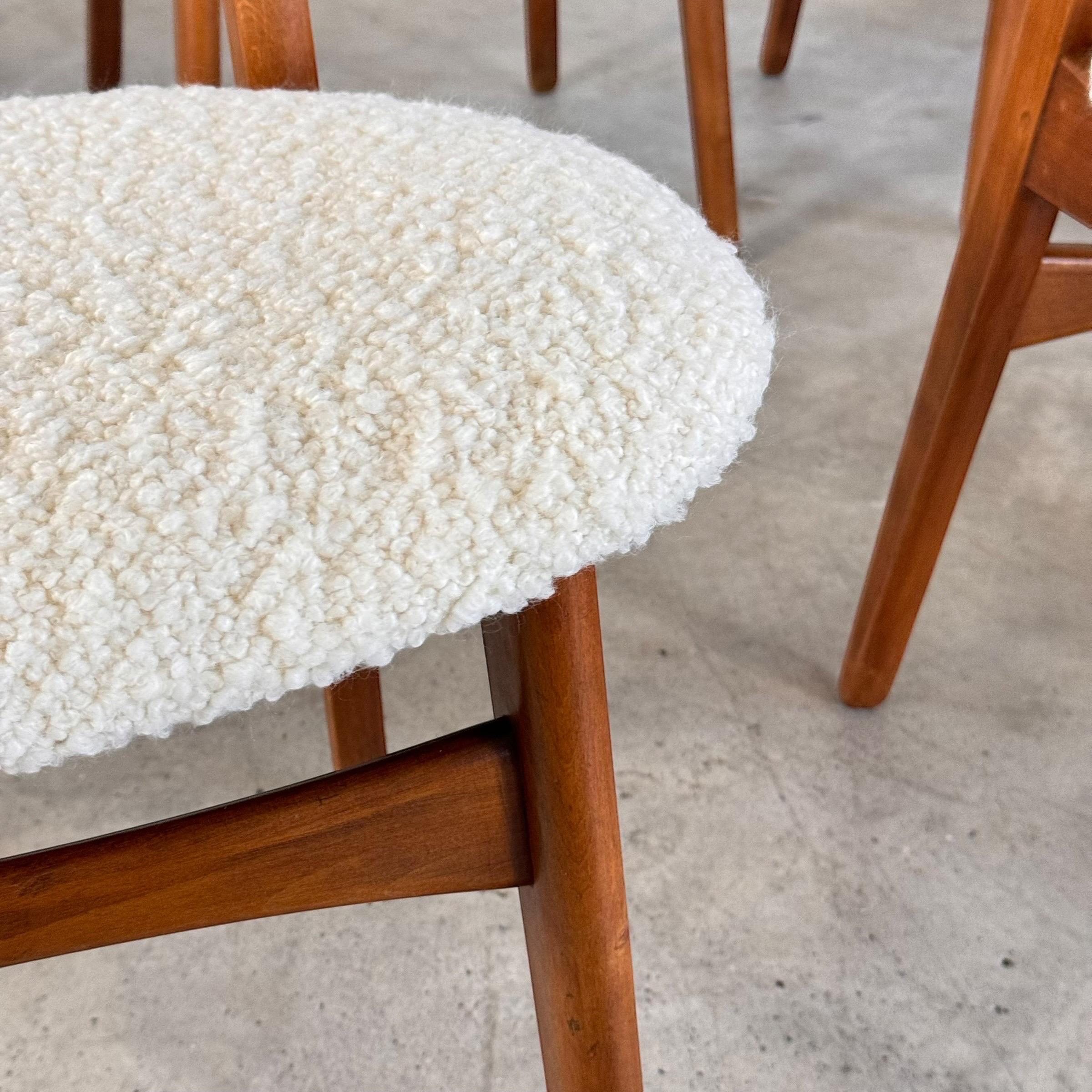 Set of 8 Hans J. Wegner CH-30 Dining Chairs in Bouclé, 1952, Carl Hansen & Søn 7