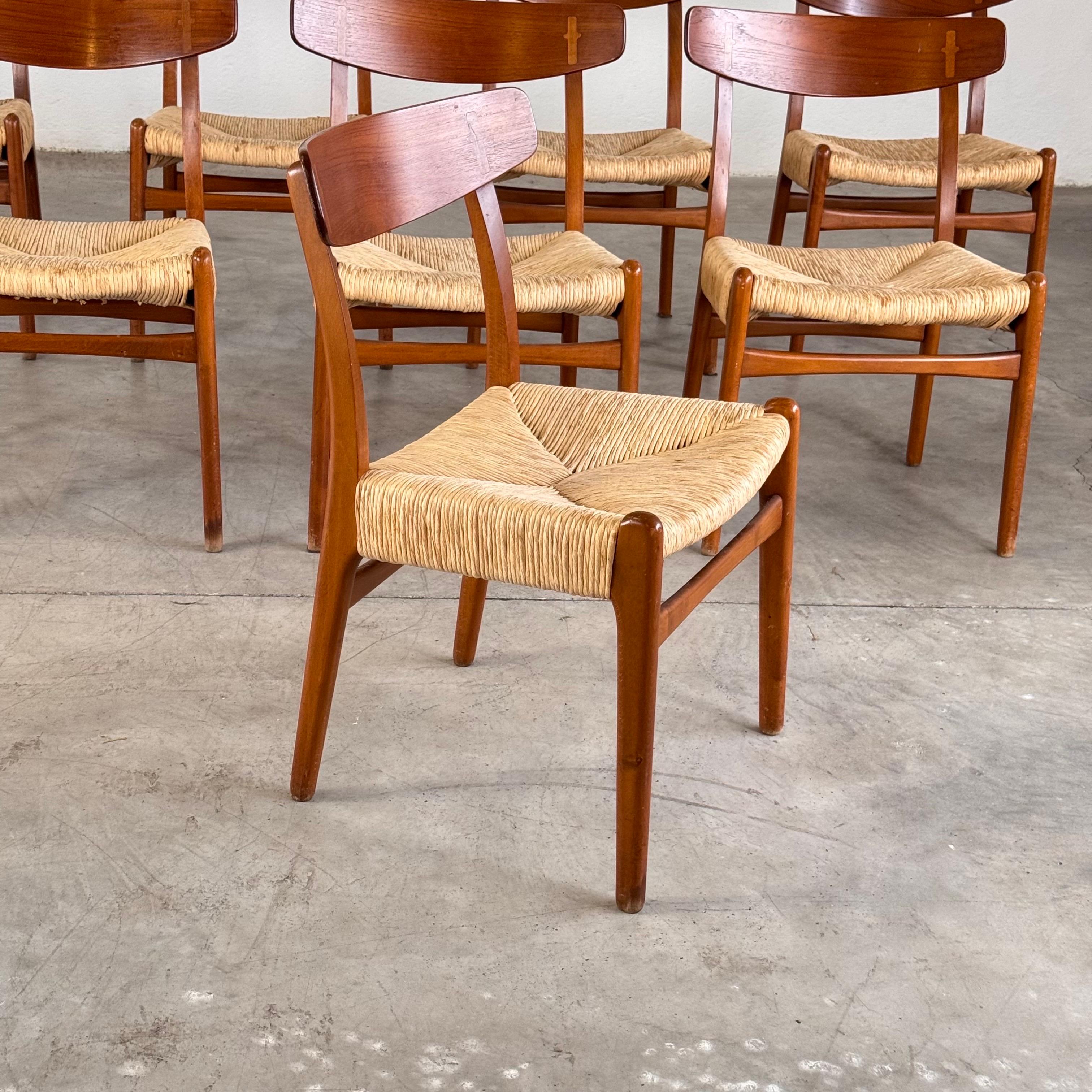 Satz von 8 Hans J. Wegner CH23 Esszimmerstühlen für Carl Hansen, Dänemark, 1951 im Angebot 3