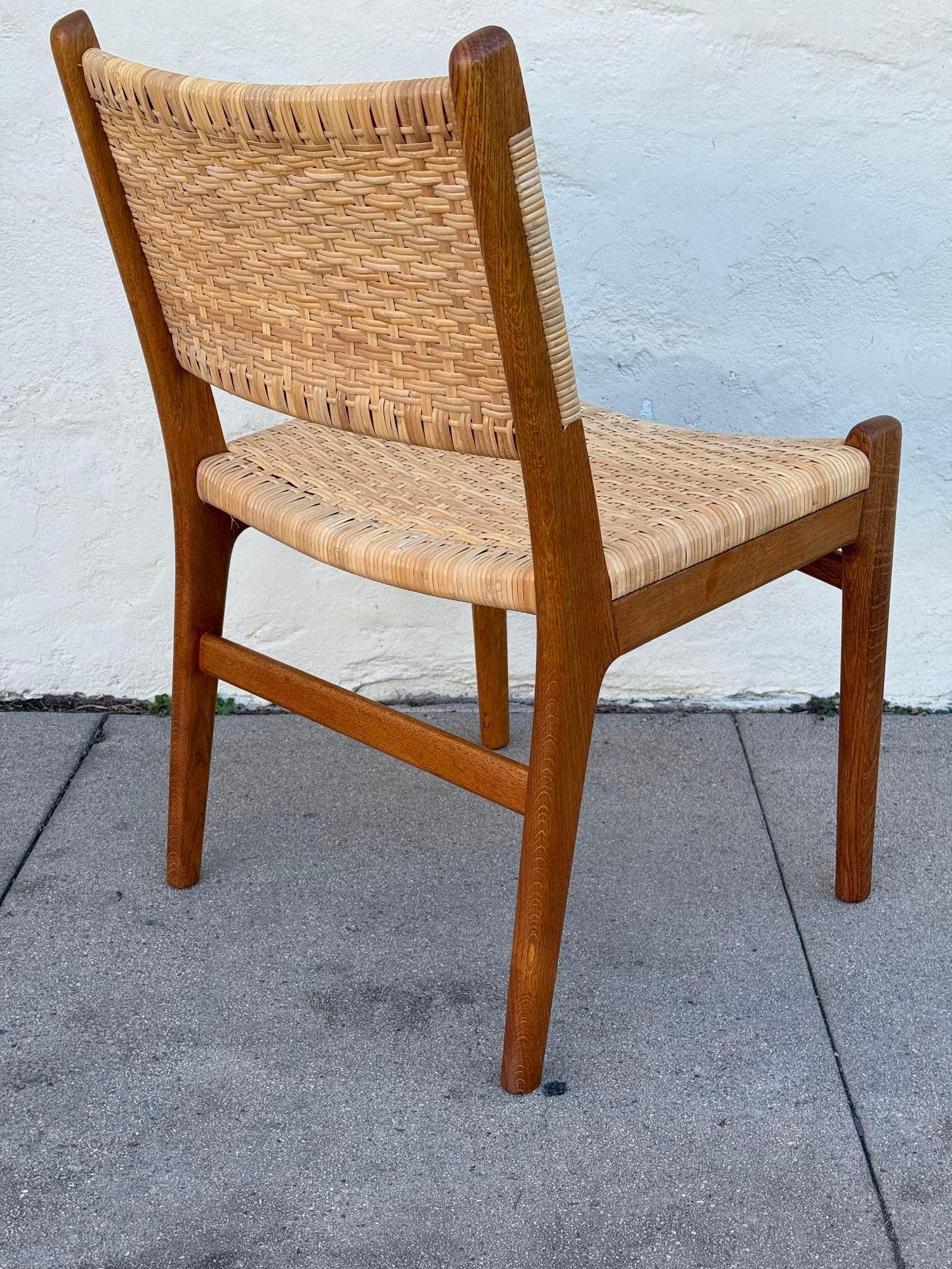 Set di 8 sedie da pranzo Hans Wegner CH-31 In condizioni ottime in vendita a Los Angeles, CA