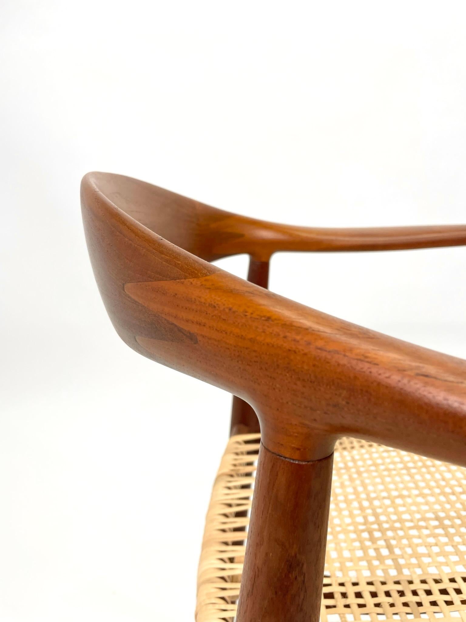 Set of 8 Hans Wegner Round Chairs with New Cane Seats in Teak 6