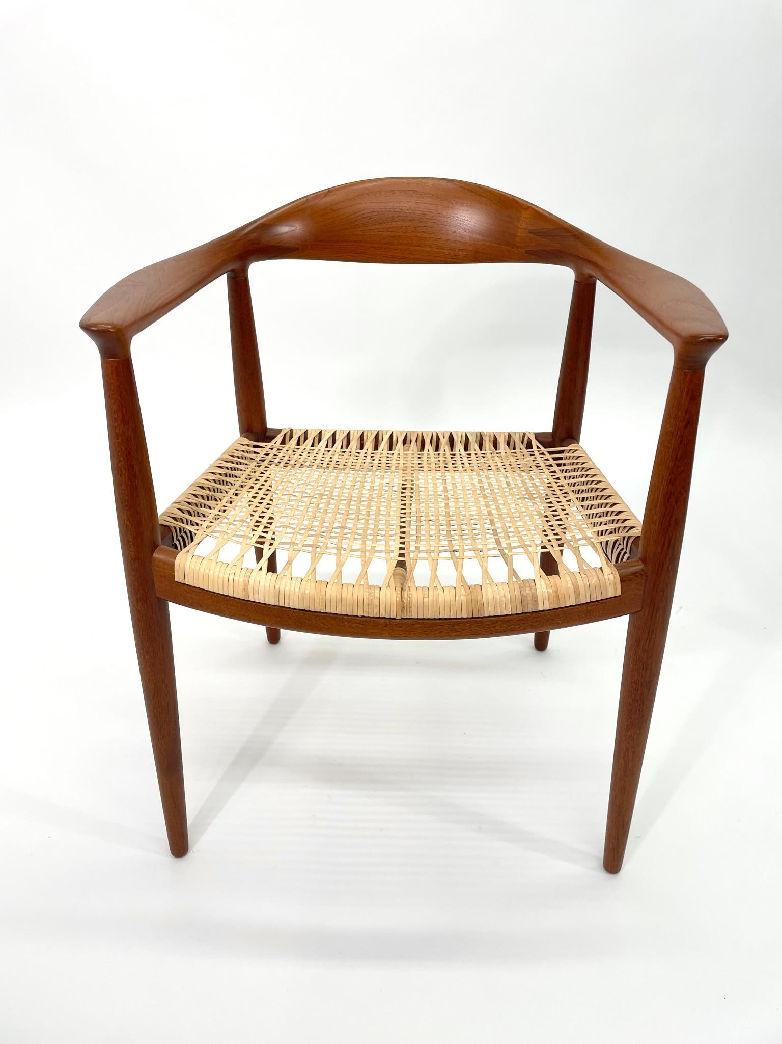 Scandinavian Modern Set of 8 Hans Wegner Round Chairs with New Cane Seats in Teak