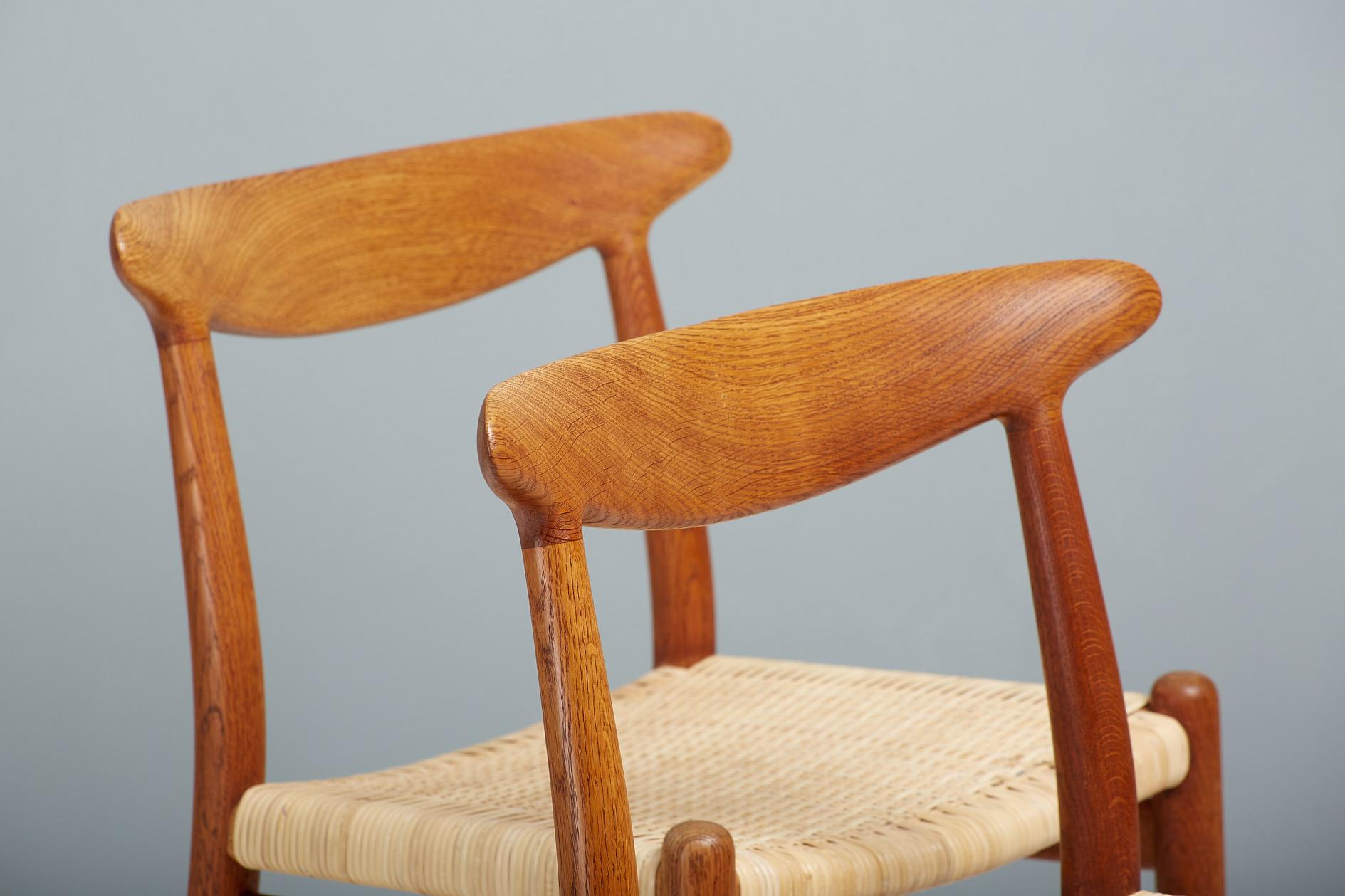 Danish Set of 8 Hans Wegner W2 Oak and Rattan Dining Chairs