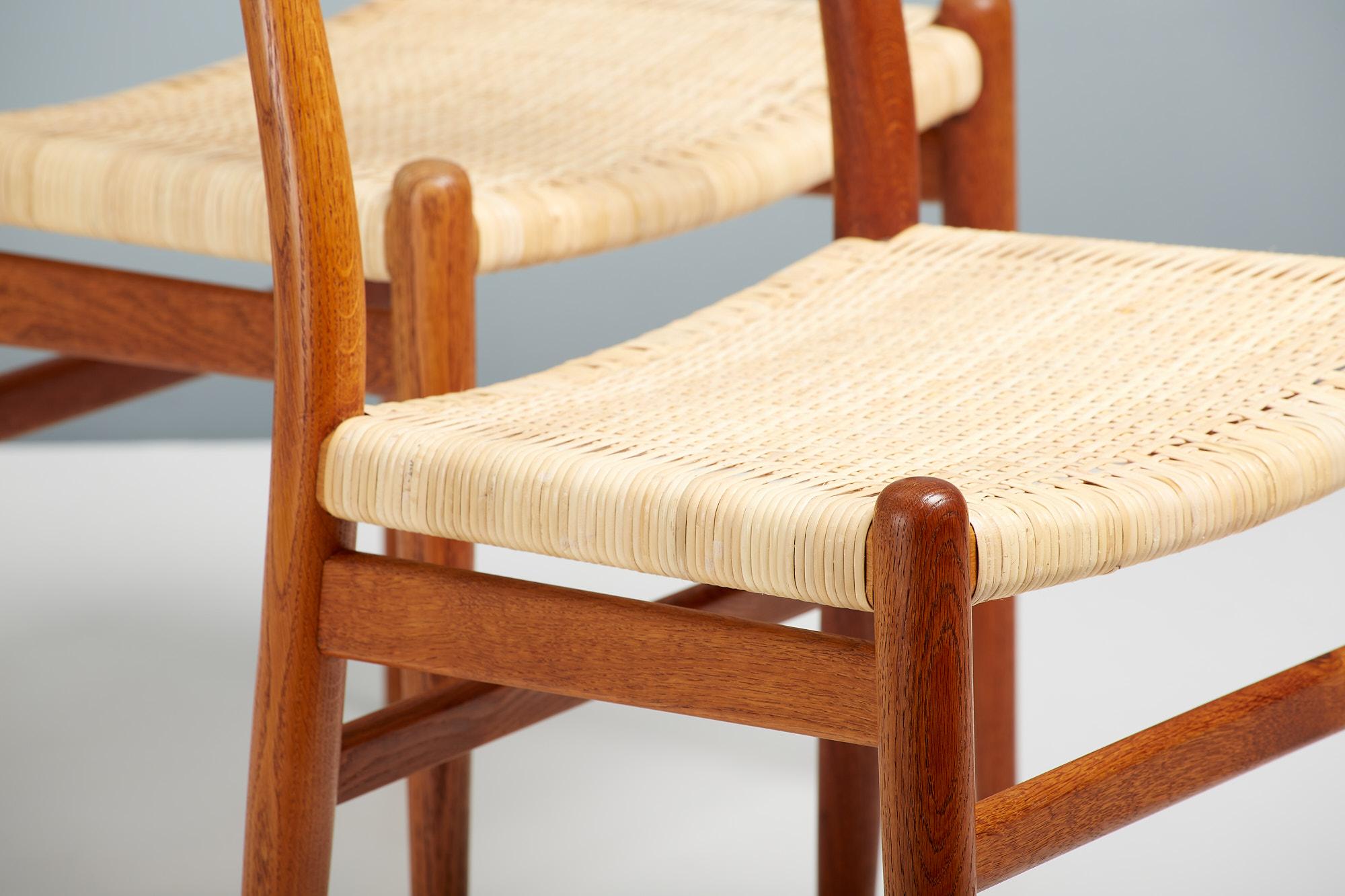 Set of 8 Hans Wegner W2 Oak and Rattan Dining Chairs 2