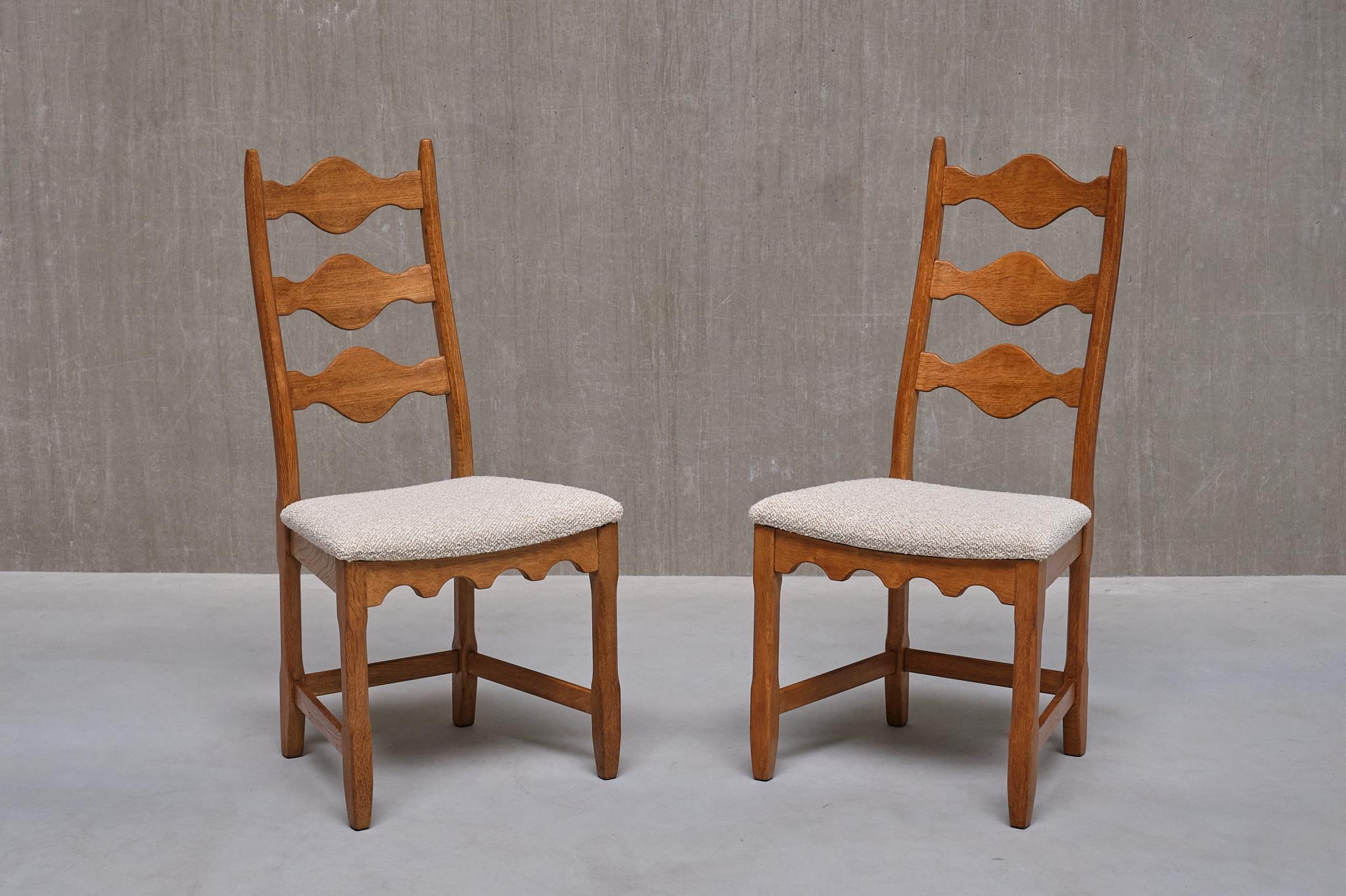 Scandinavian Modern Set of 8 Henning Kjærnulf Dining Chairs, Oak and Ivory Bouclé, Denmark, 1960s