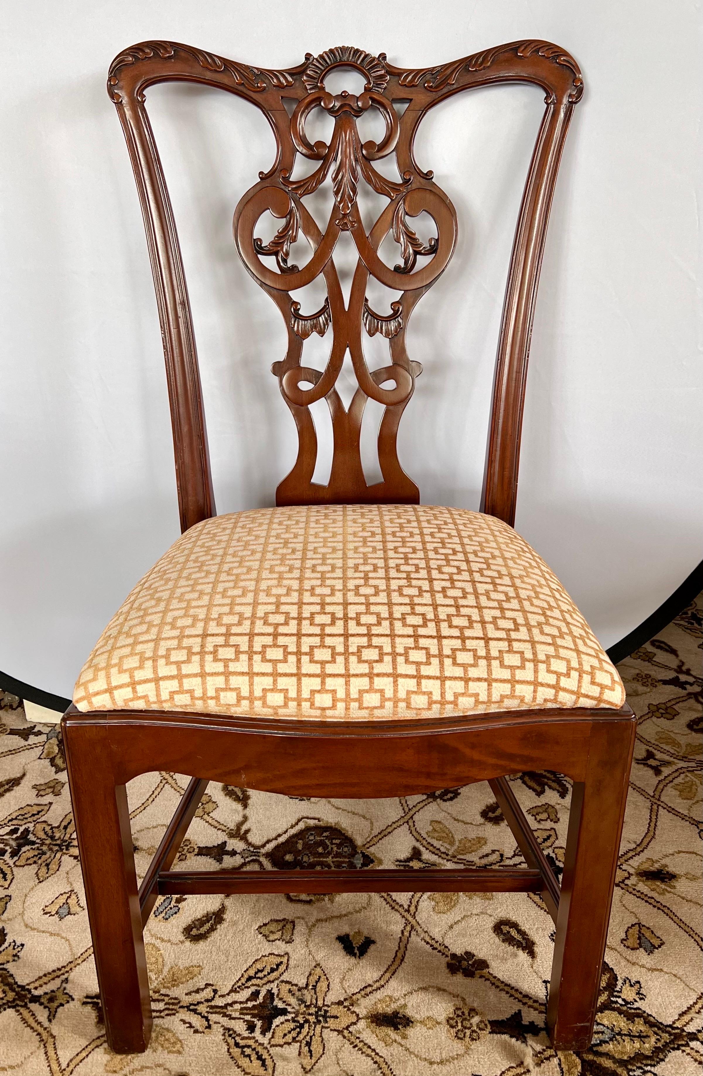 Chippendale Set of 8 Henredon Carved Mahogany Dining Chairs 