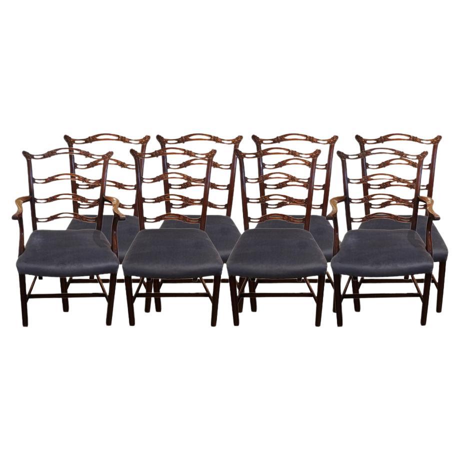 Set of 8 Hepplewhite dining chairs For Sale