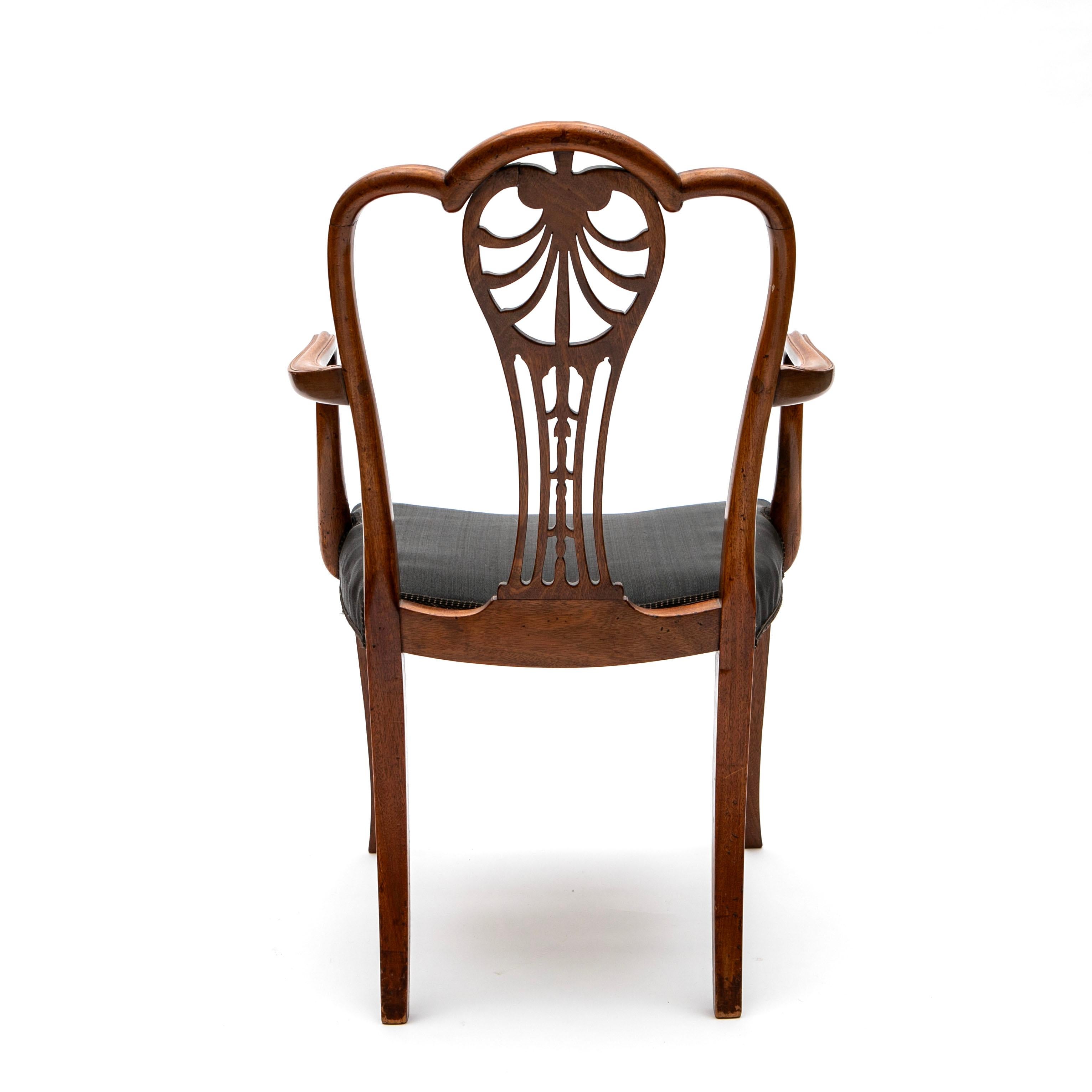 Set of 8 Hepplewhite Mahogany Dining Chairs, George III Style, England 7