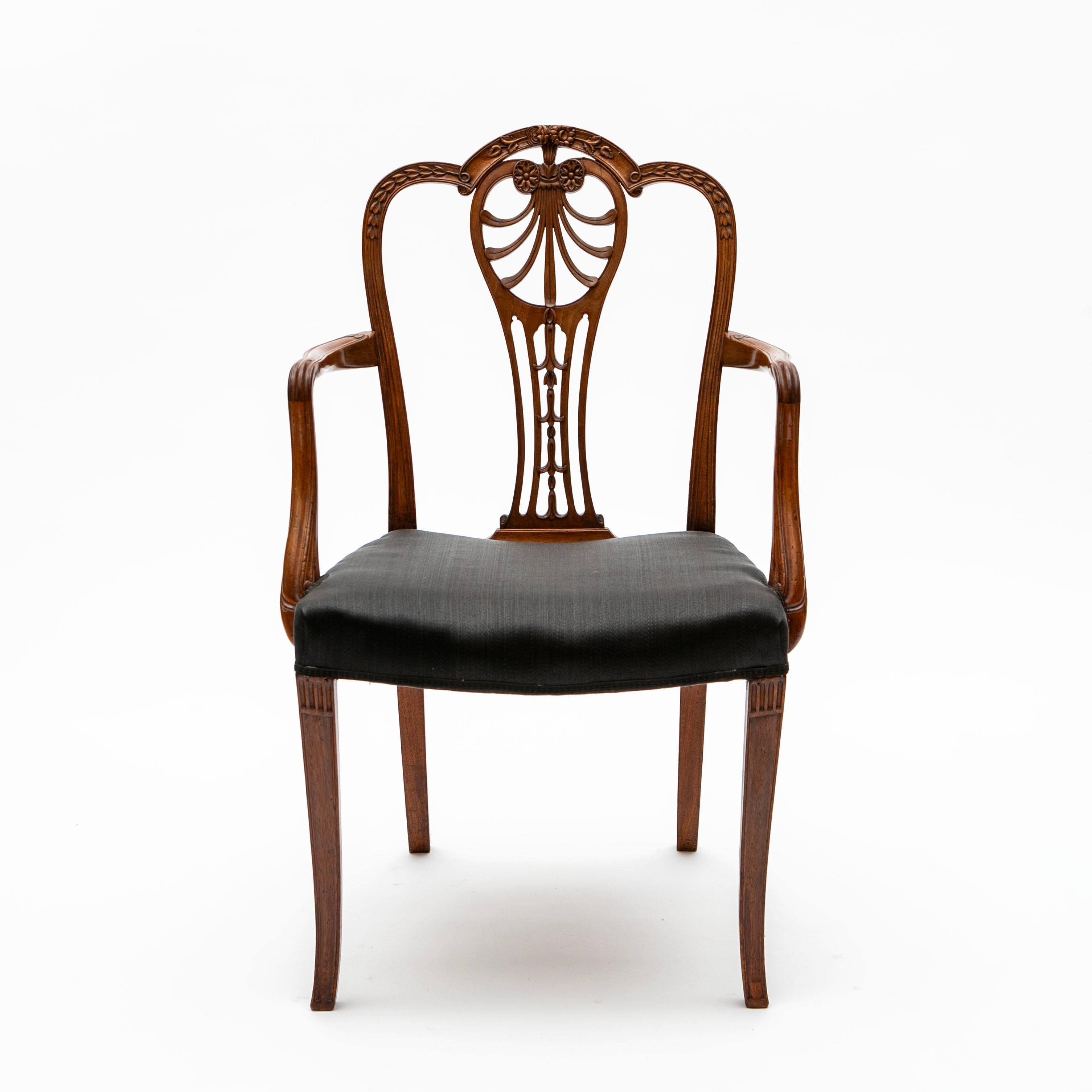 Set of 8 Hepplewhite Mahogany Dining Chairs, George III Style, England 9