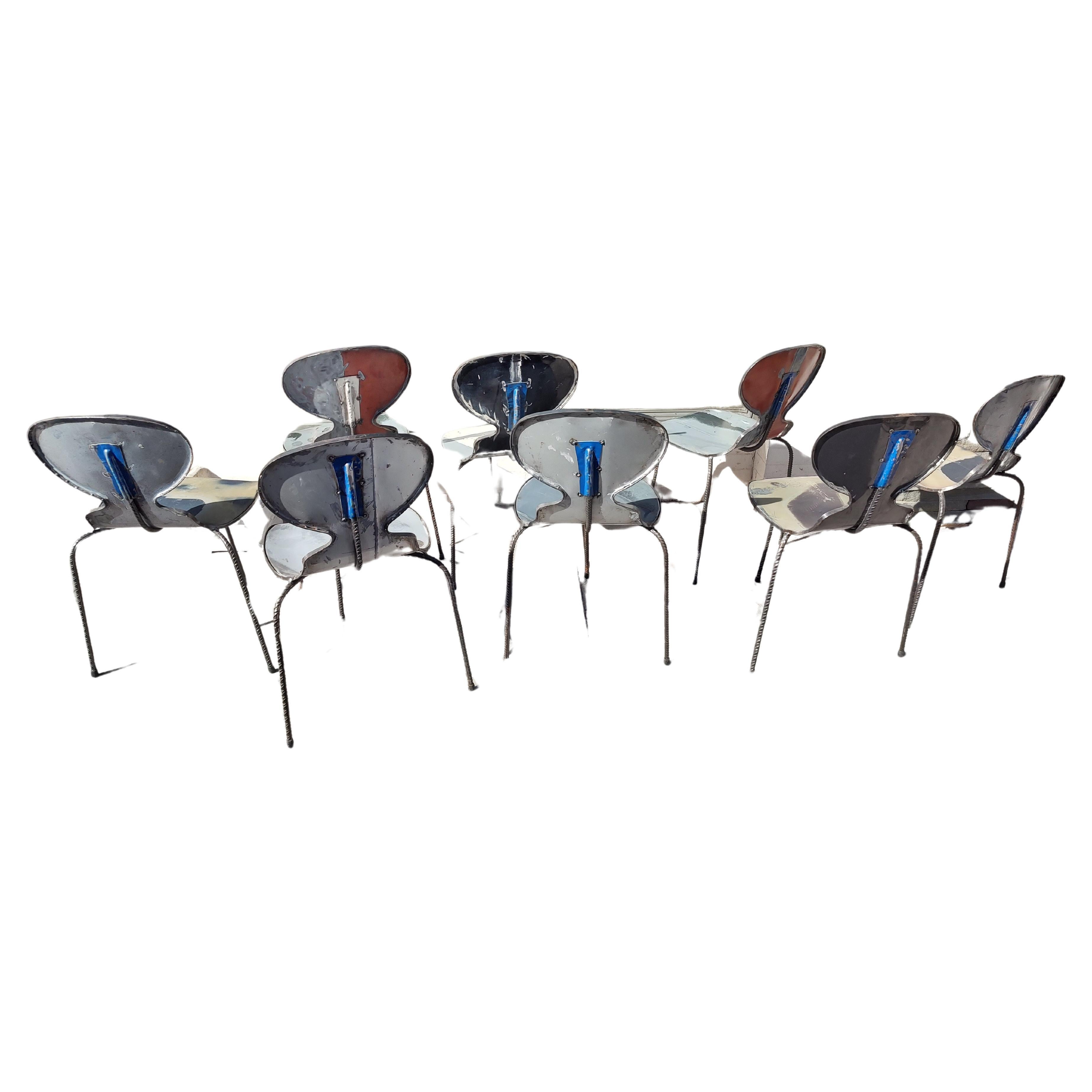 Ensemble de 8 chaises de salle à manger sculpturales en métal de style industriel par PO! Paris C1990 en vente 2