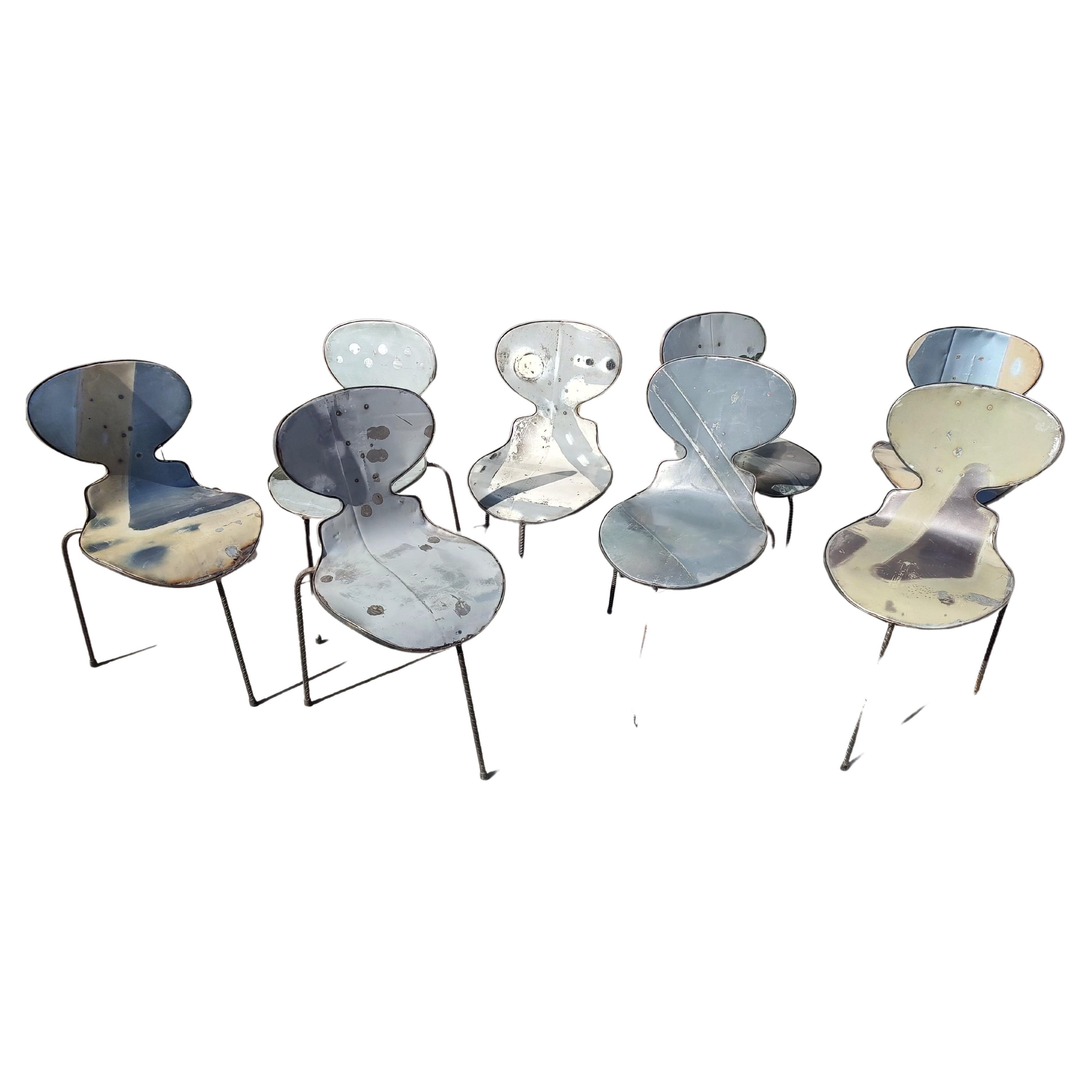 Fin du 20e siècle Ensemble de 8 chaises de salle à manger sculpturales en métal de style industriel par PO! Paris C1990 en vente