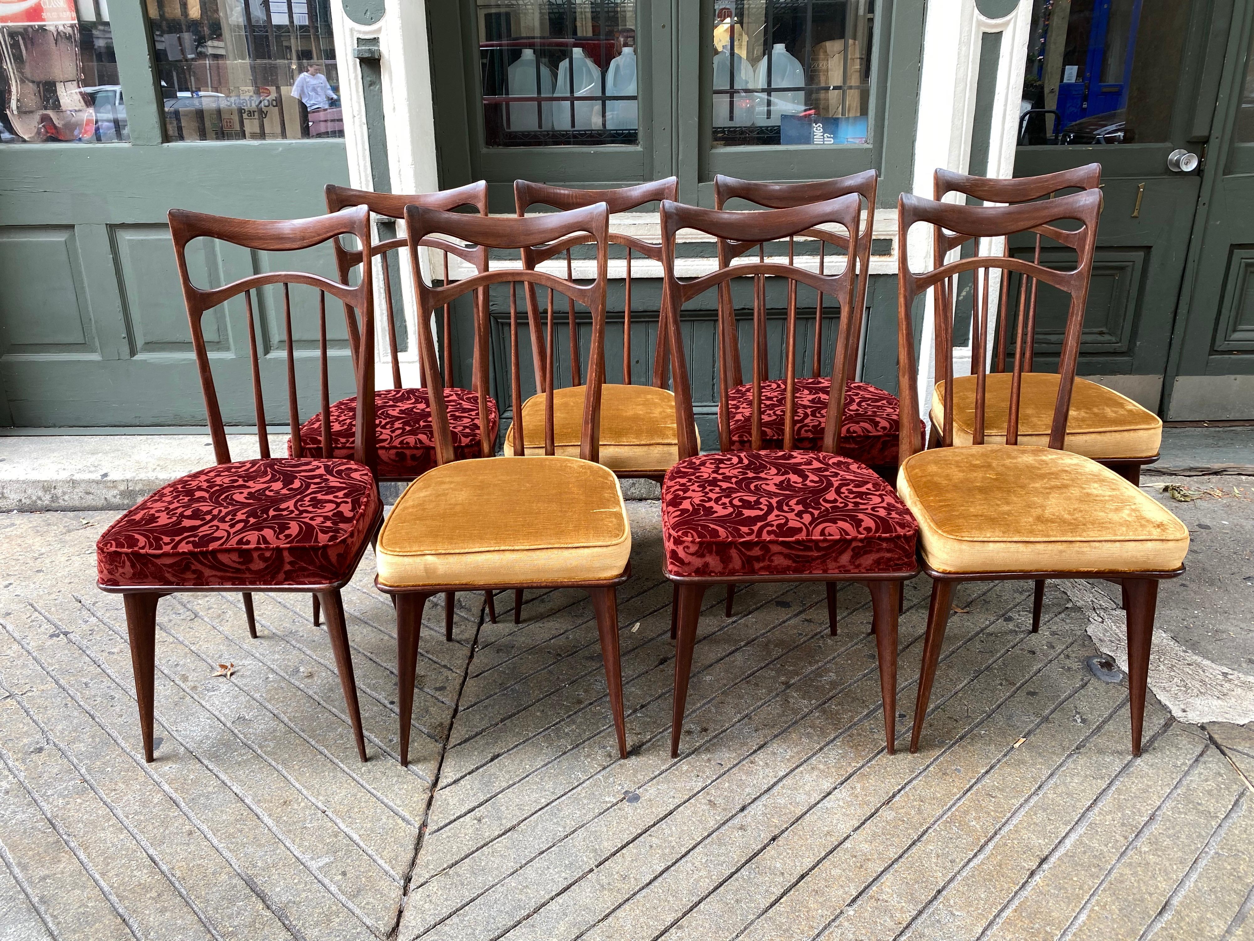 Set of 8 Italian Dining Chairs in the Style of Gio Ponti 2