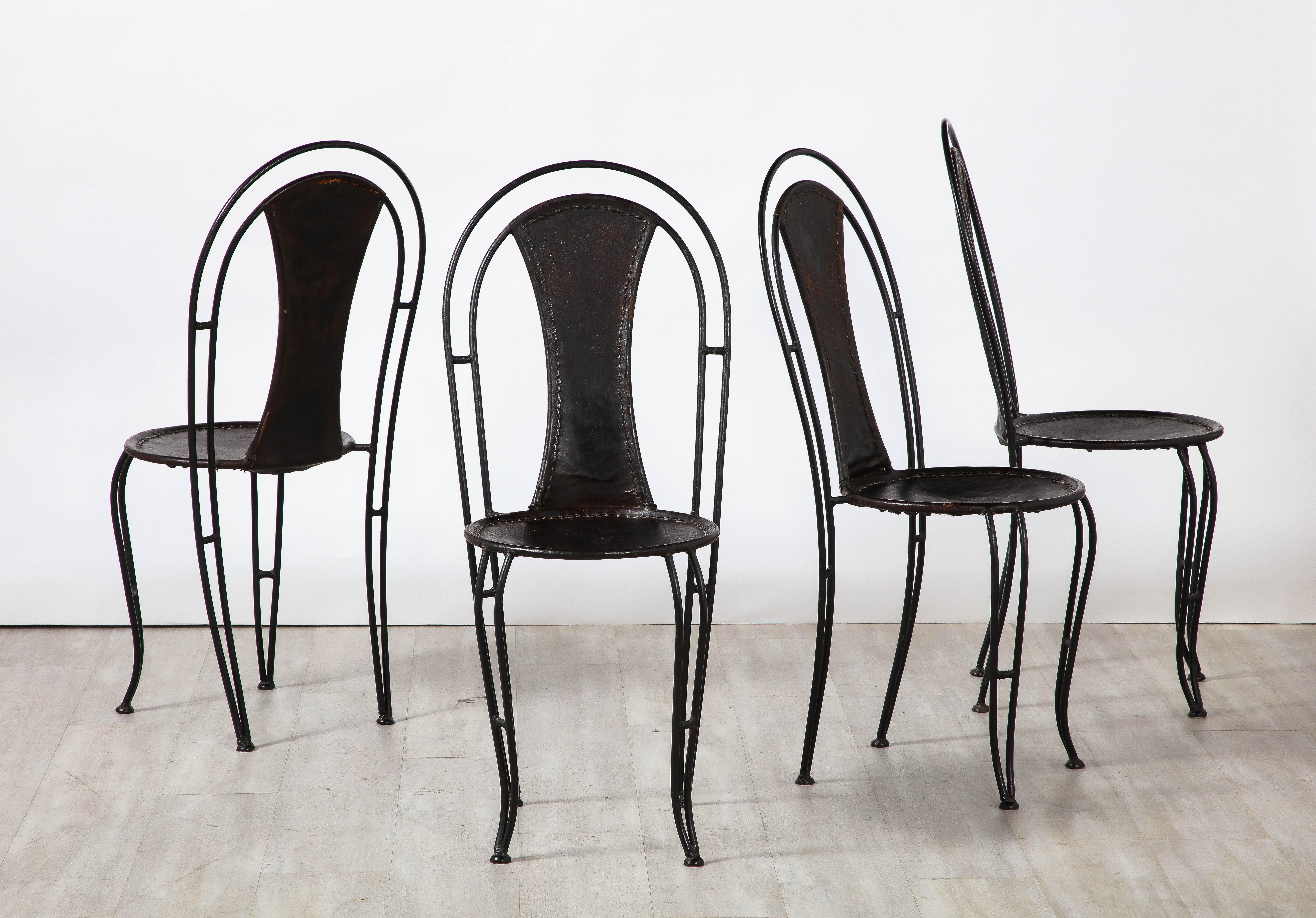 Juego de 8 sillas de comedor italianas de cuero y metal, circa 1960 en venta 4