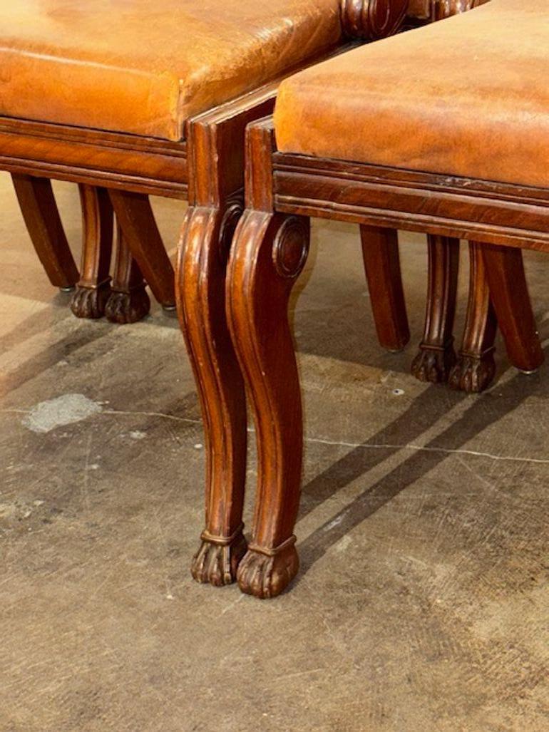 Fin du XIXe siècle Ensemble de 8 chaises d'appoint italiennes en cuir en vente