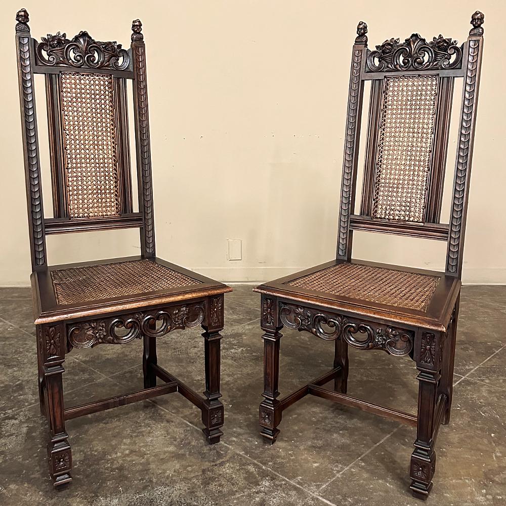 Set di 8 sedie da pranzo neoclassiche in legno di noce con canne, incluse 2 poltrone in vendita 11