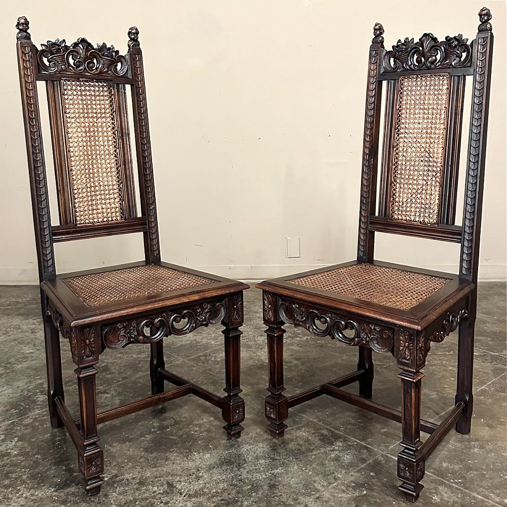 Set di 8 sedie da pranzo neoclassiche in legno di noce con canne, incluse 2 poltrone in vendita 12