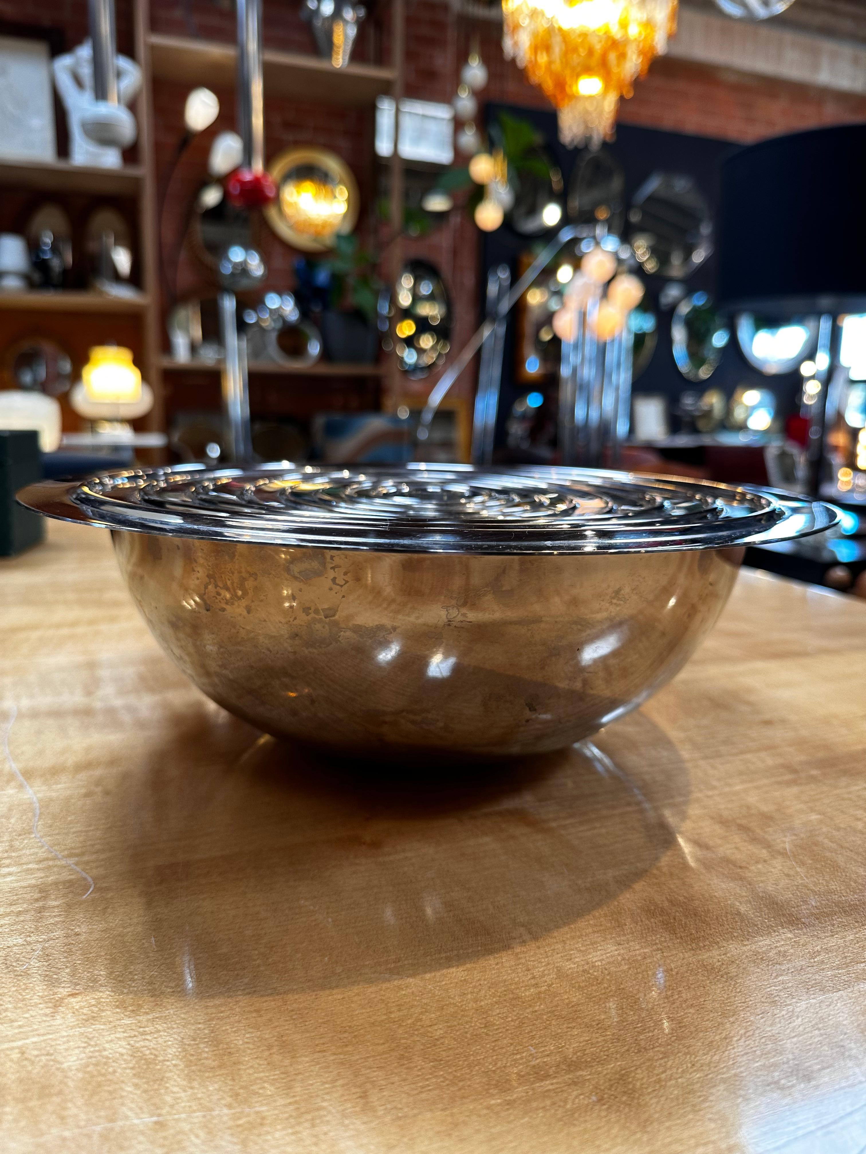 Set of 8 Italian Silver Decorative Bowls 1980s In Good Condition For Sale In Los Angeles, CA
