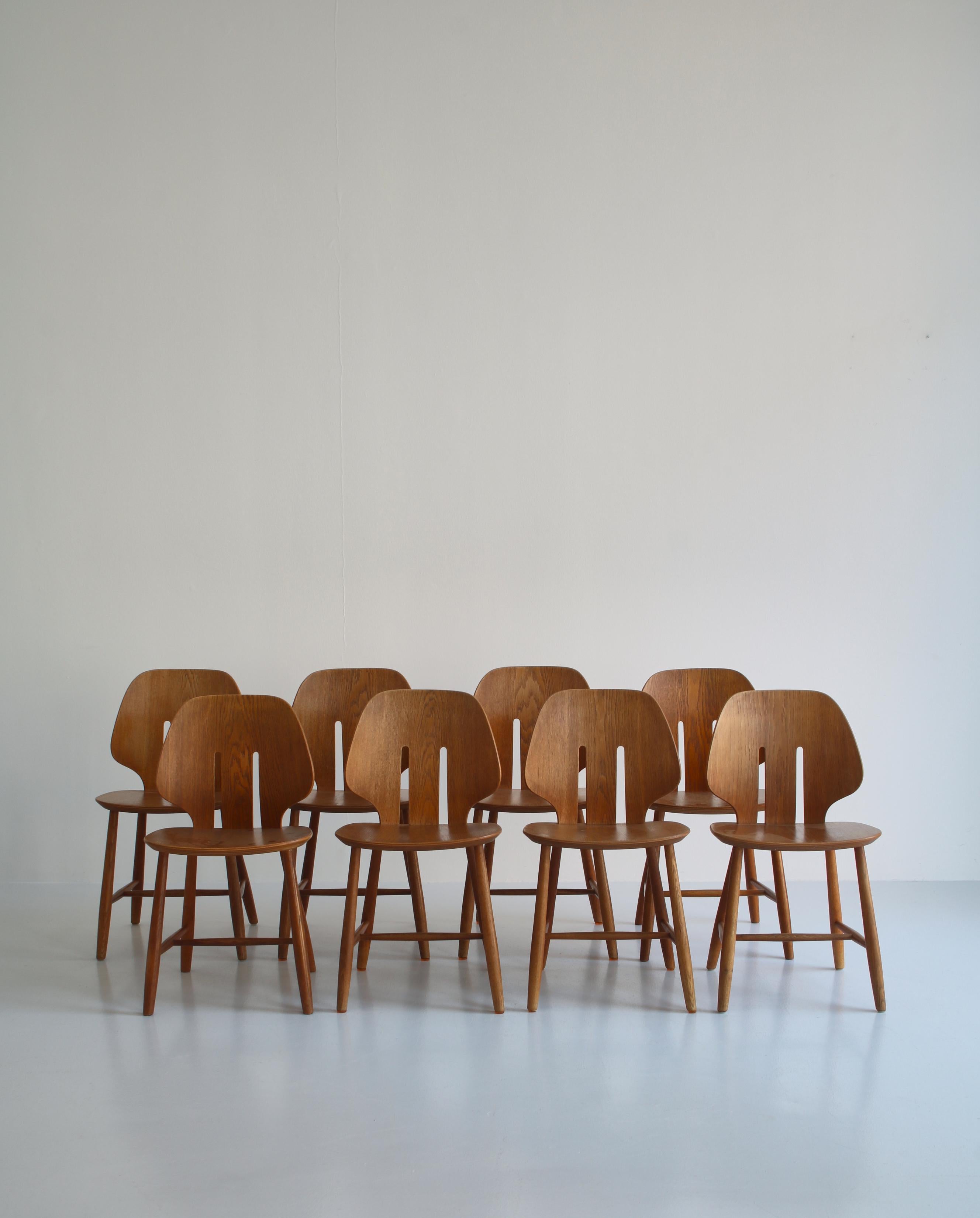 Scandinavian Modern Set of 8 