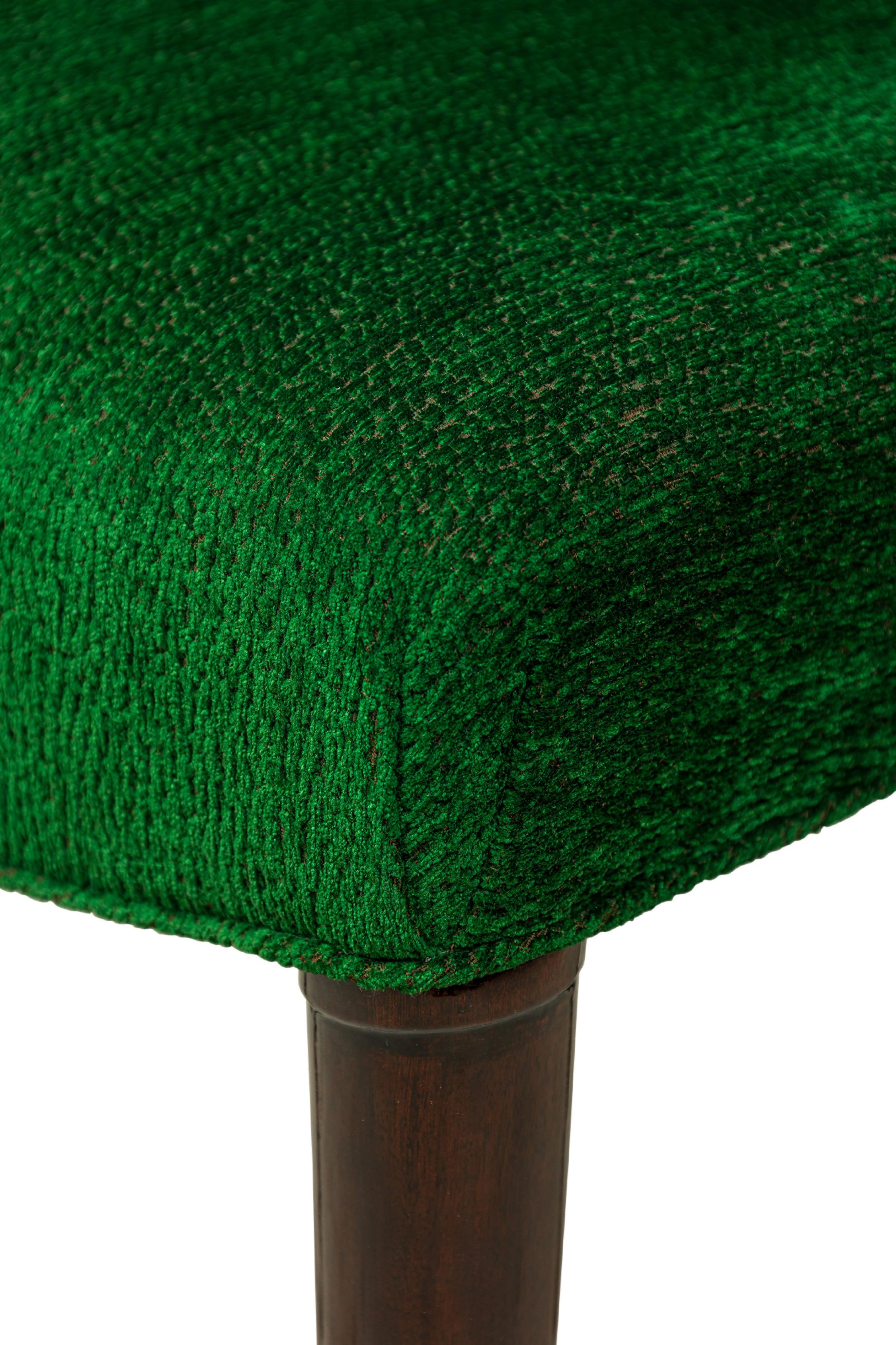 Satz von 8 Jules Leleu Französischen Art-déco-Ess-/Beistellstühlen aus grünem Stoff im Angebot 5