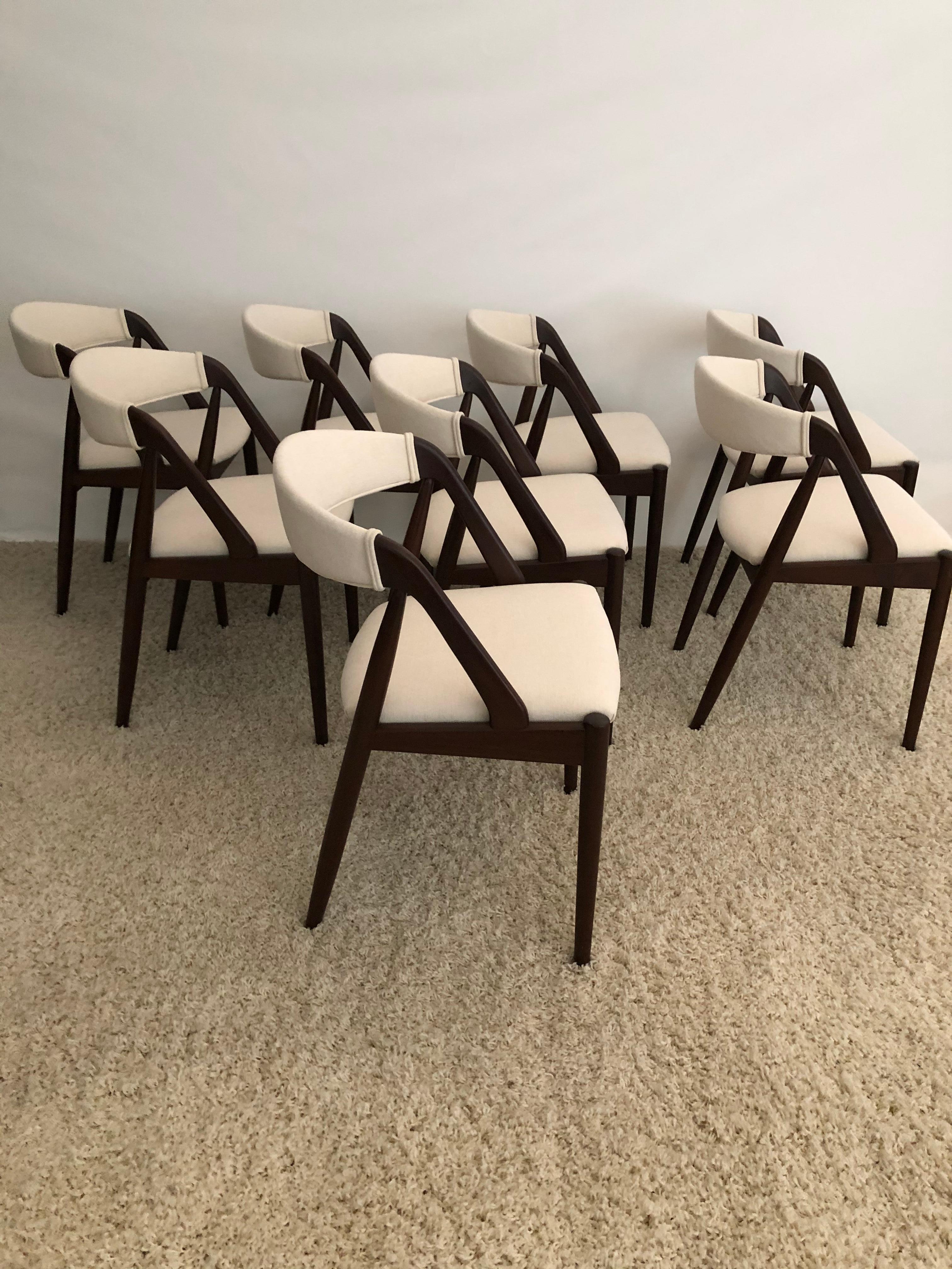 Set of 8 Kia Kristiansen Dining Chairs for Raymor Co In Good Condition In Westport, CT