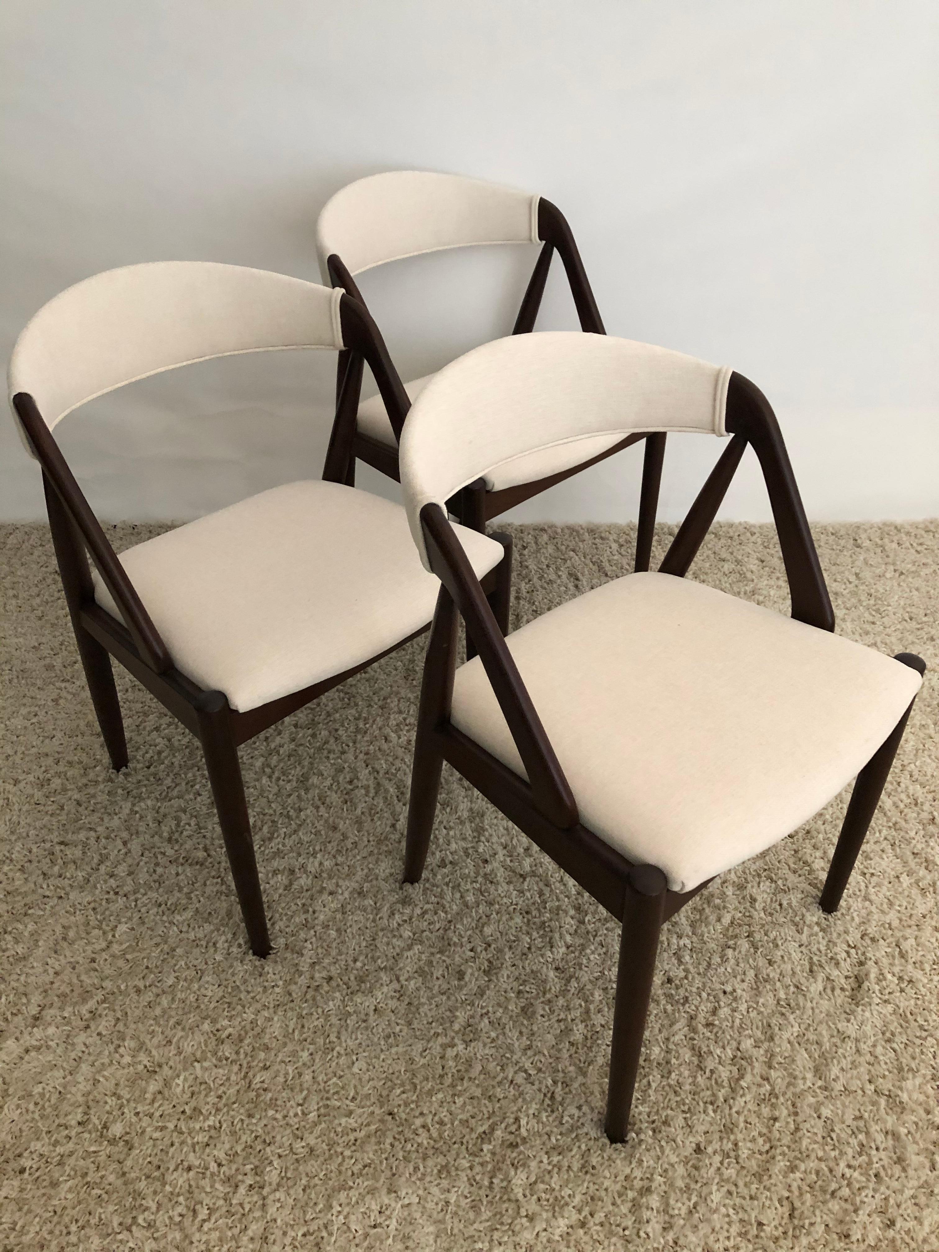 Foam Set of 8 Kia Kristiansen Dining Chairs for Raymor Co