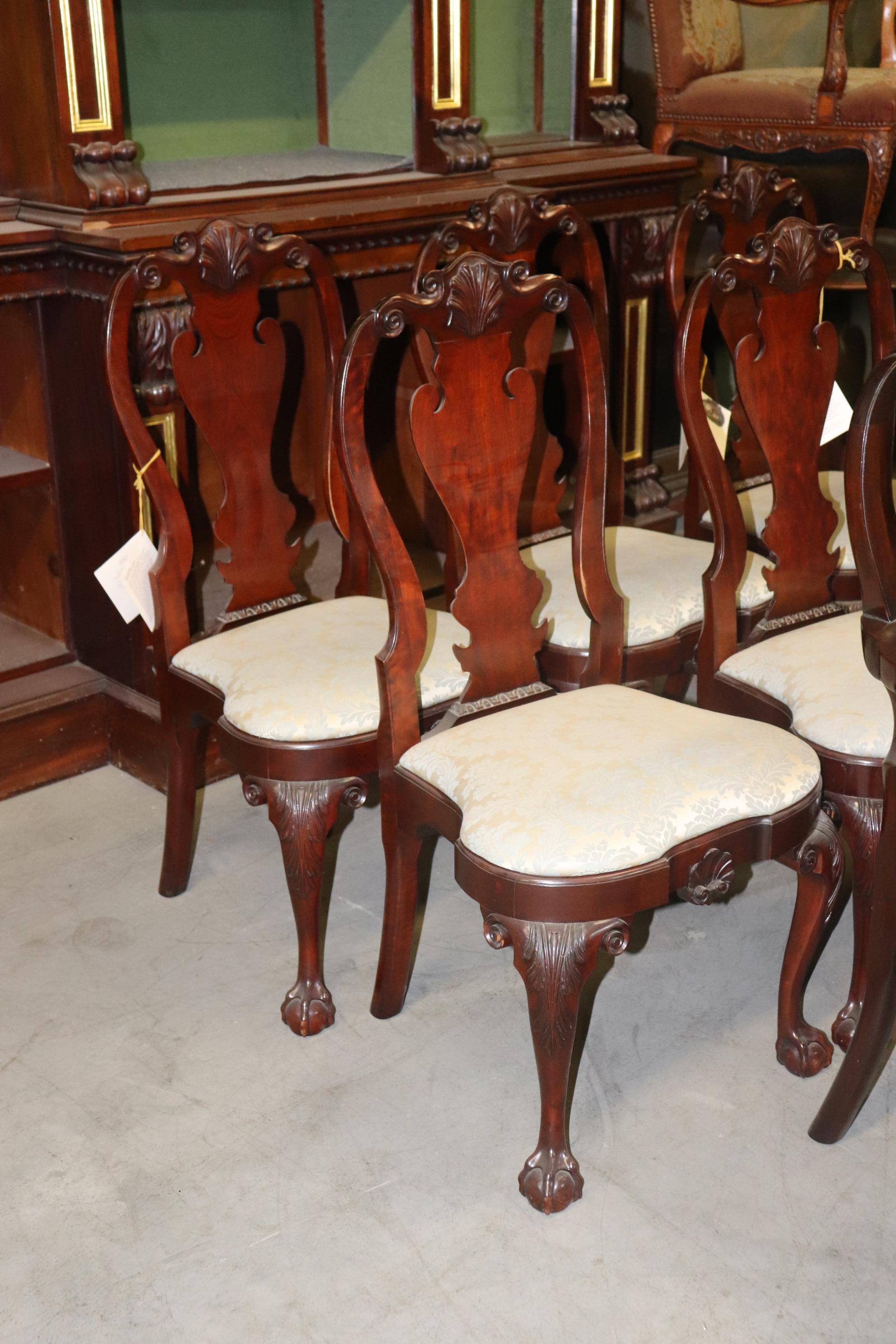 Contemporary   Set of 8 Kindel Winterthur Collection Solid Mahogany Dining Chairs 