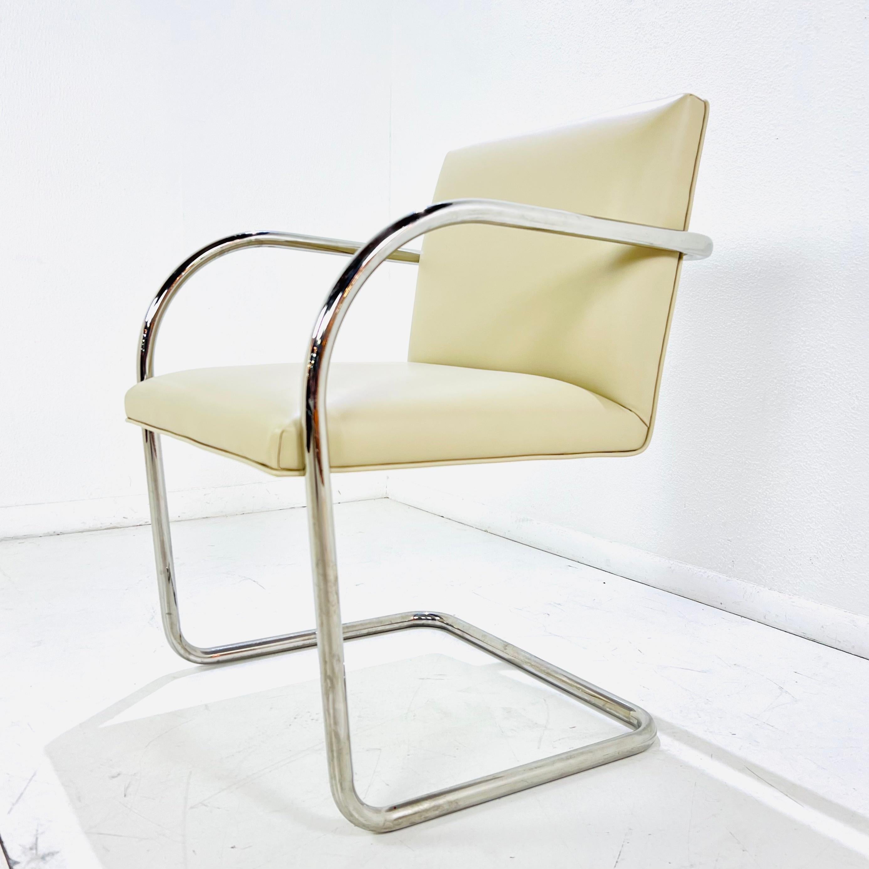 Set of 8 Knoll Tubular Brno Chairs In Good Condition For Sale In Dallas, TX