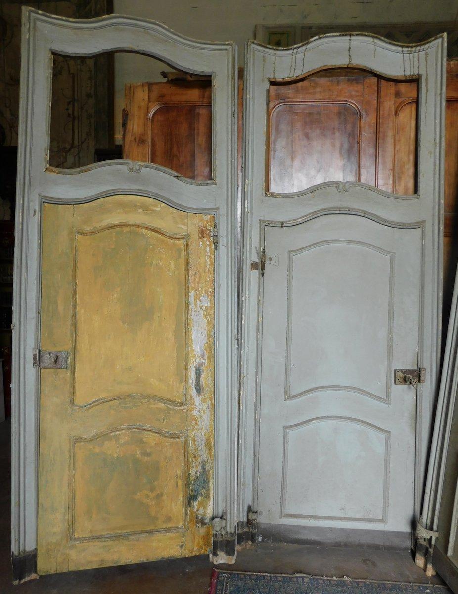 Set of 8 Lacquered Interior Doors with Frame and Overdoor, '700 Italy For Sale 2