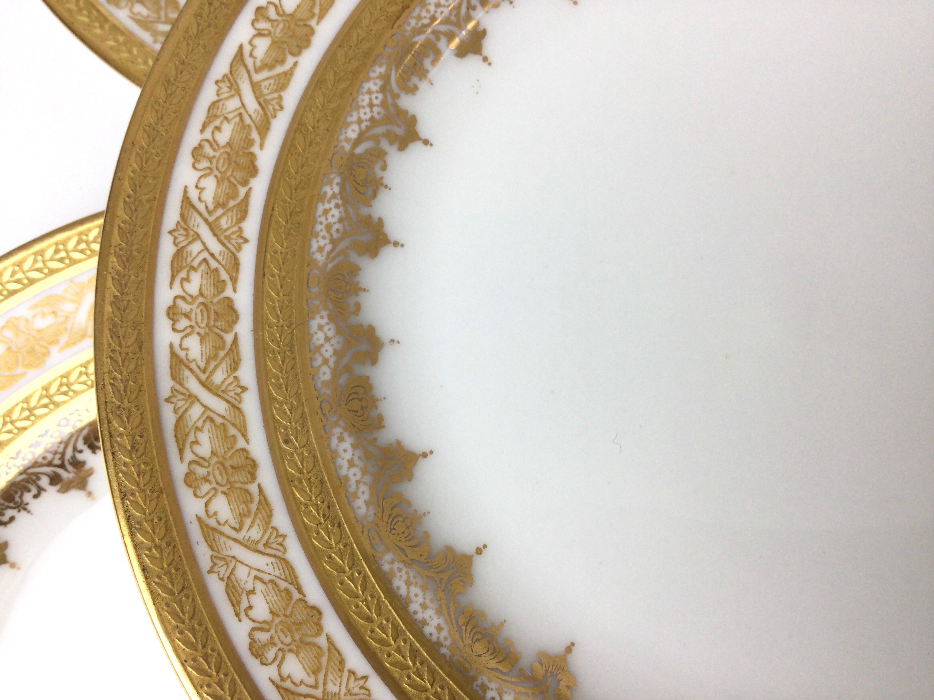 French Set of 8 Limoges Gold Encrusted Bread and Butter Plates For Sale