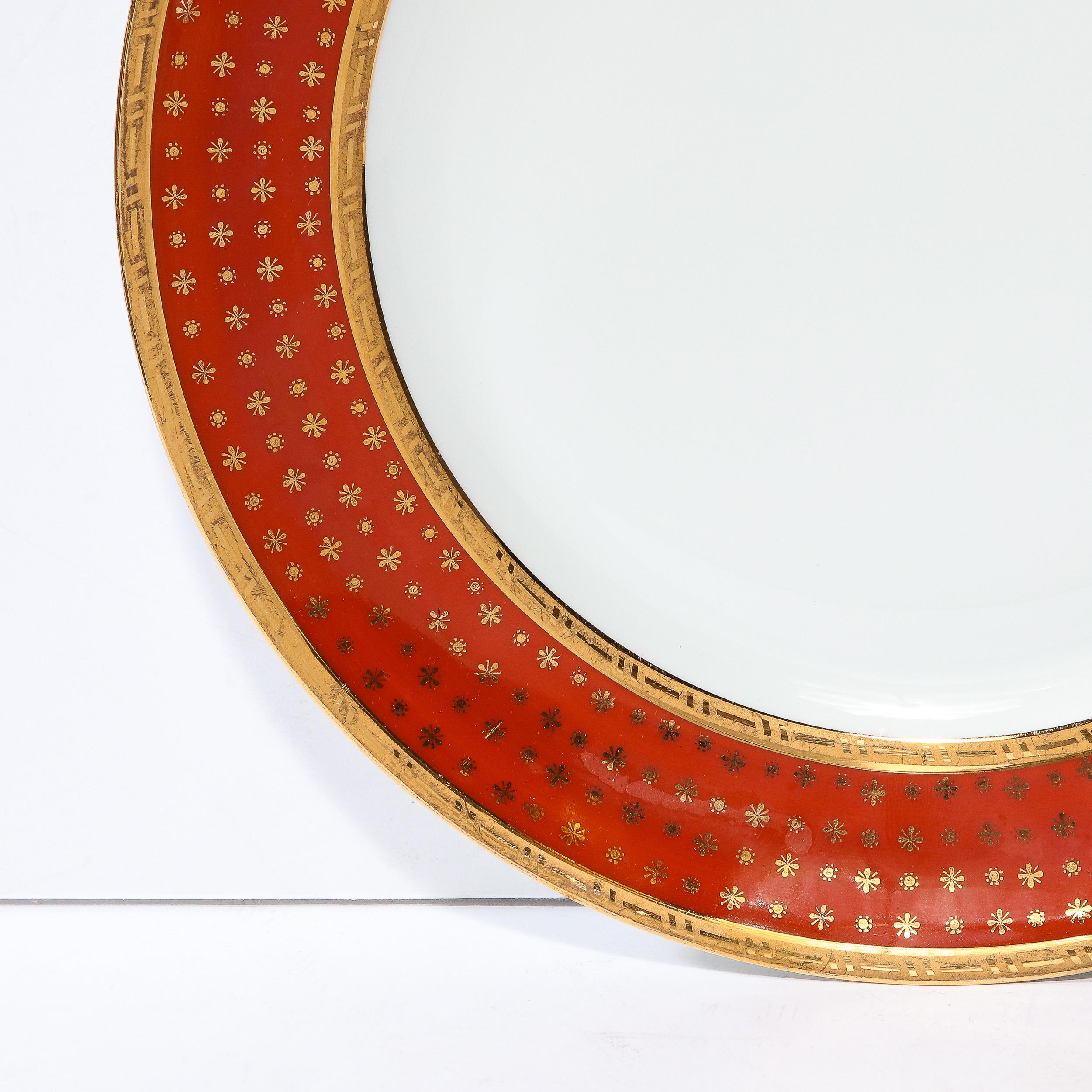 Set of 8 Limoges Porcelain Vermillion Dinner Plates with 24 Karat Gold Detail In Excellent Condition In New York, NY