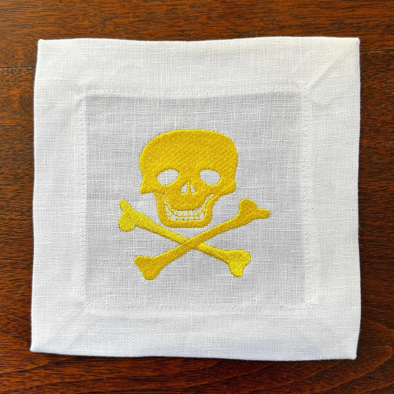 Set of 8 Linen Cocktail Napkins Embroidered with Skull and Crossbones In Good Condition For Sale In Morristown, NJ