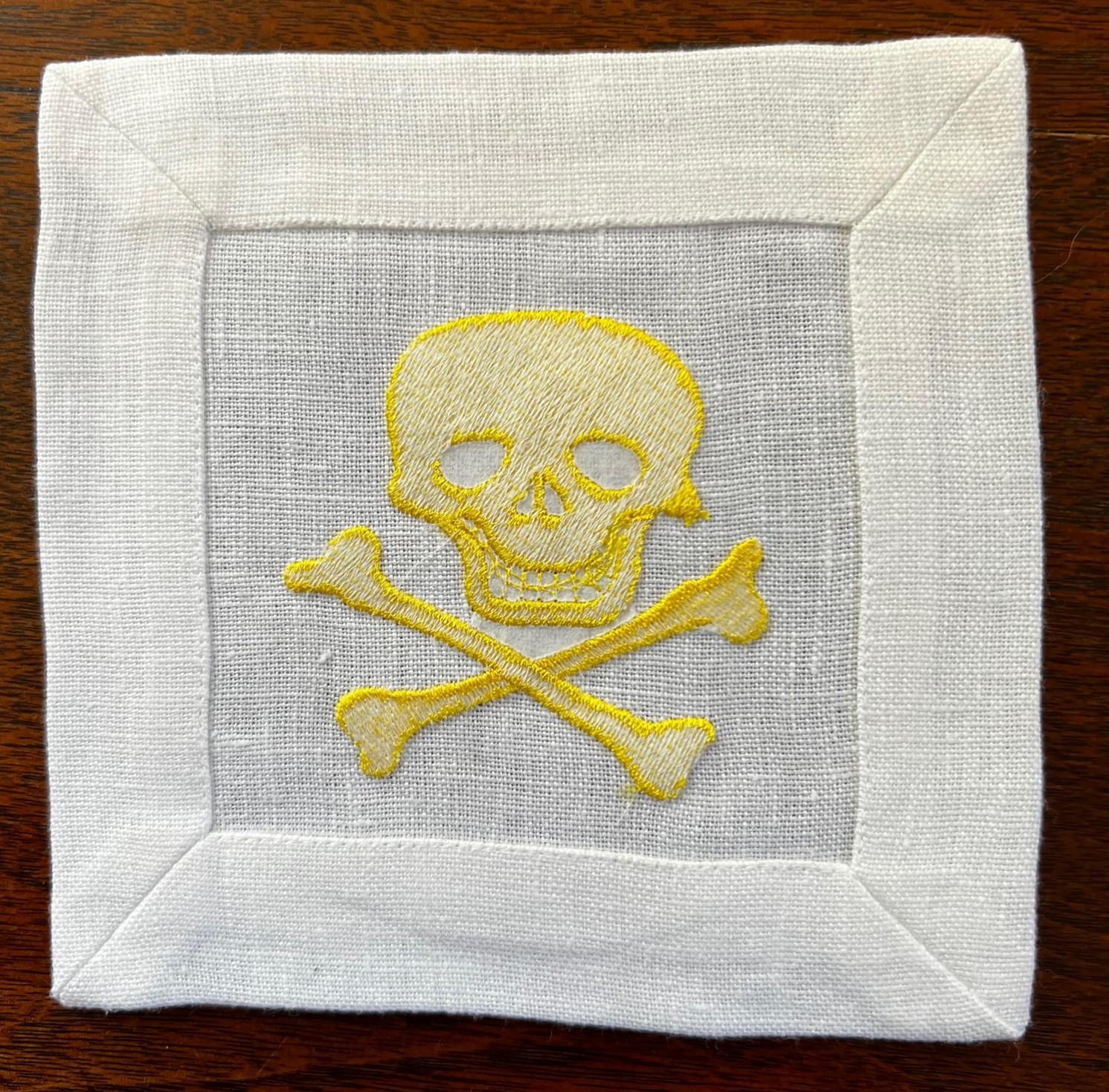 20th Century Set of 8 Linen Cocktail Napkins Embroidered with Skull and Crossbones For Sale