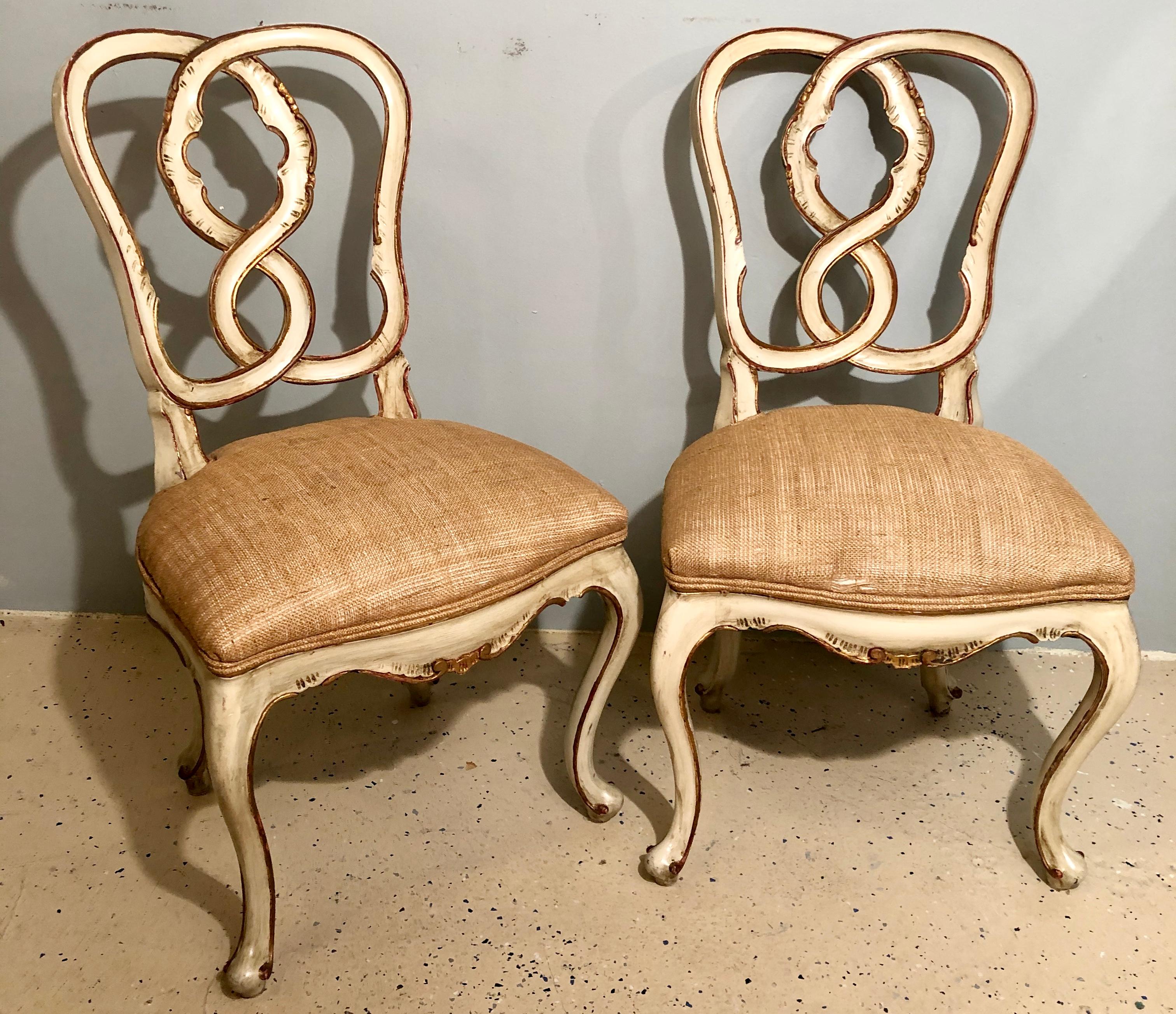 Set of 8 Louis XV Style Dining Chairs, Parcel-Gilt and Paint Pretzel Heart Backs In Good Condition In Stamford, CT