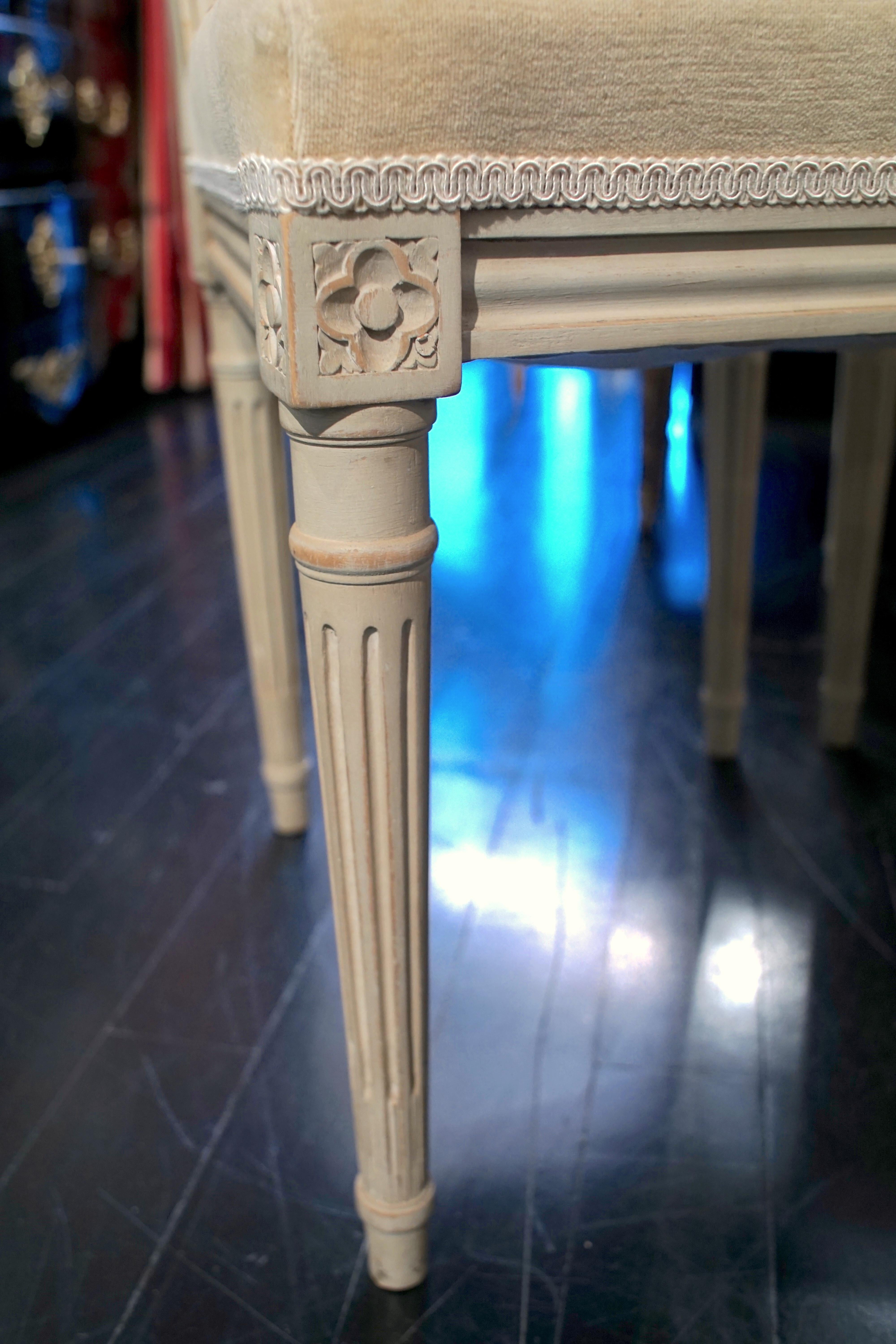 Set of 8 Louis XVI Style Chairs 7