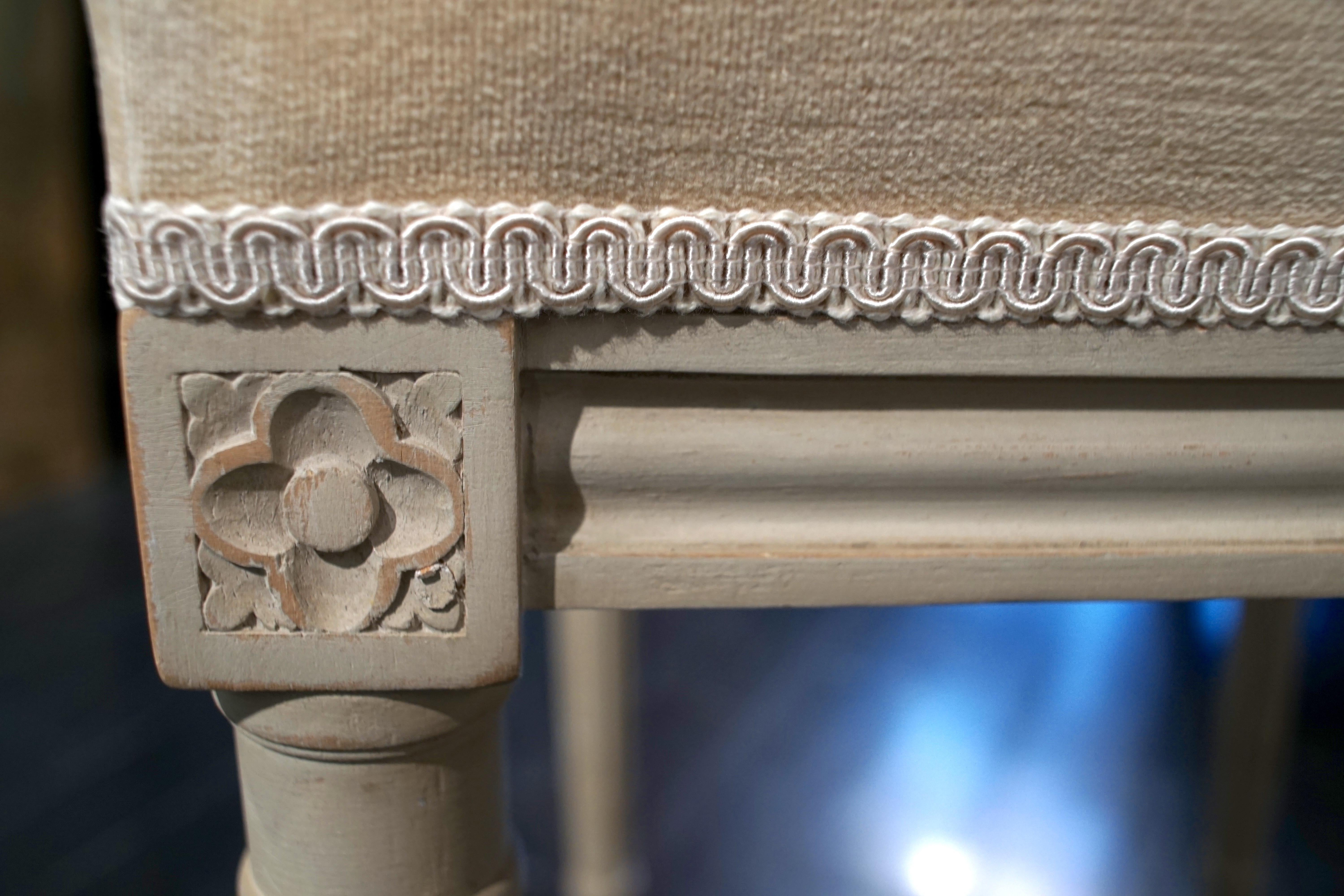 Set of 8 Louis XVI Style Chairs 8