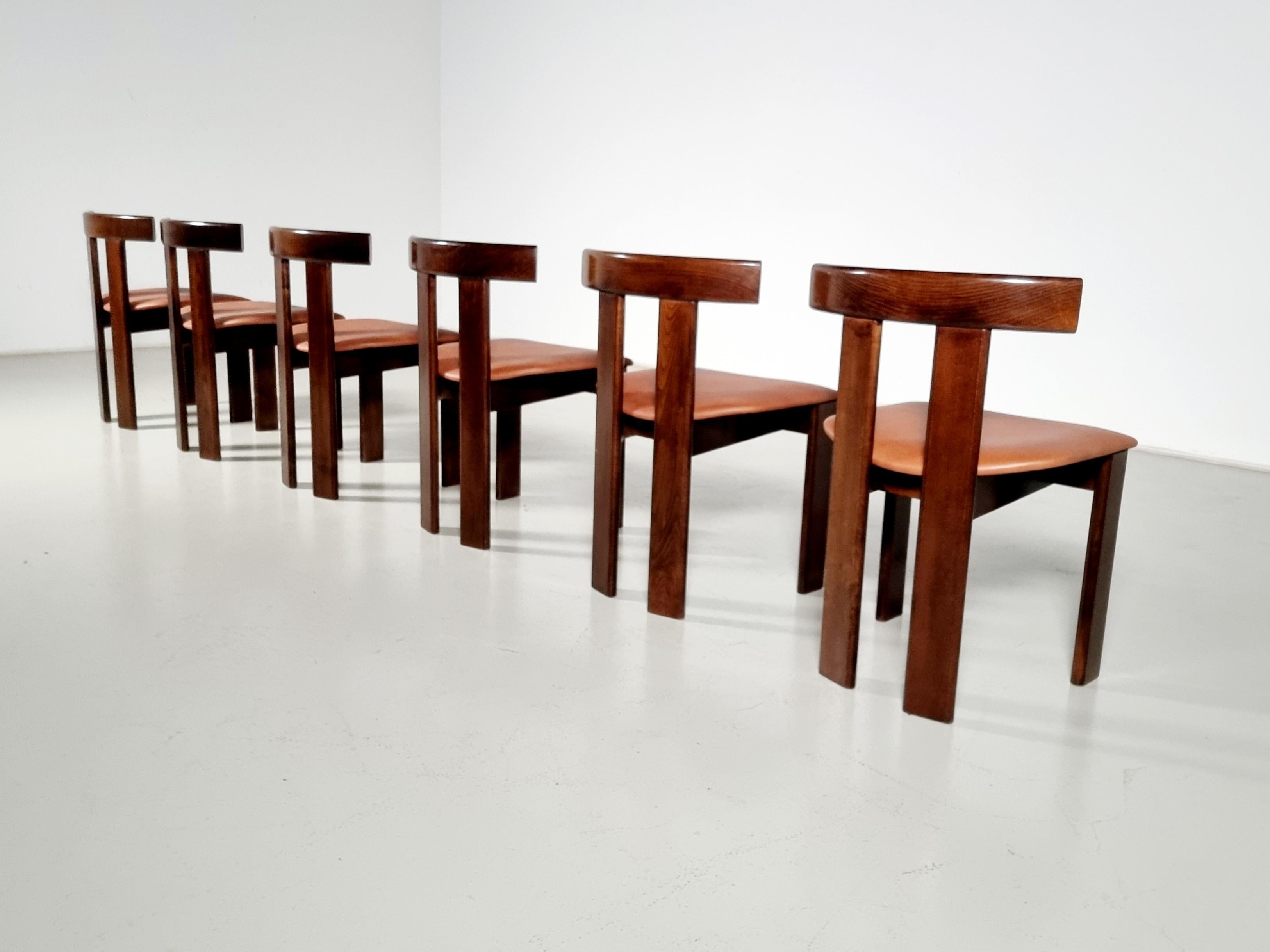 Mid-20th Century Set of 6 Luigi Vaghi dining chairs in ash wood and cognac leather, Italy, 1960
