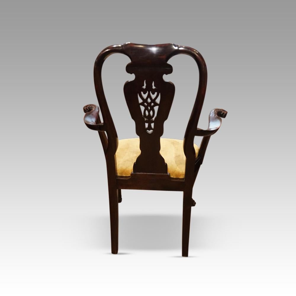 Early 20th Century Set of 8 mahogany George I dining chairs For Sale