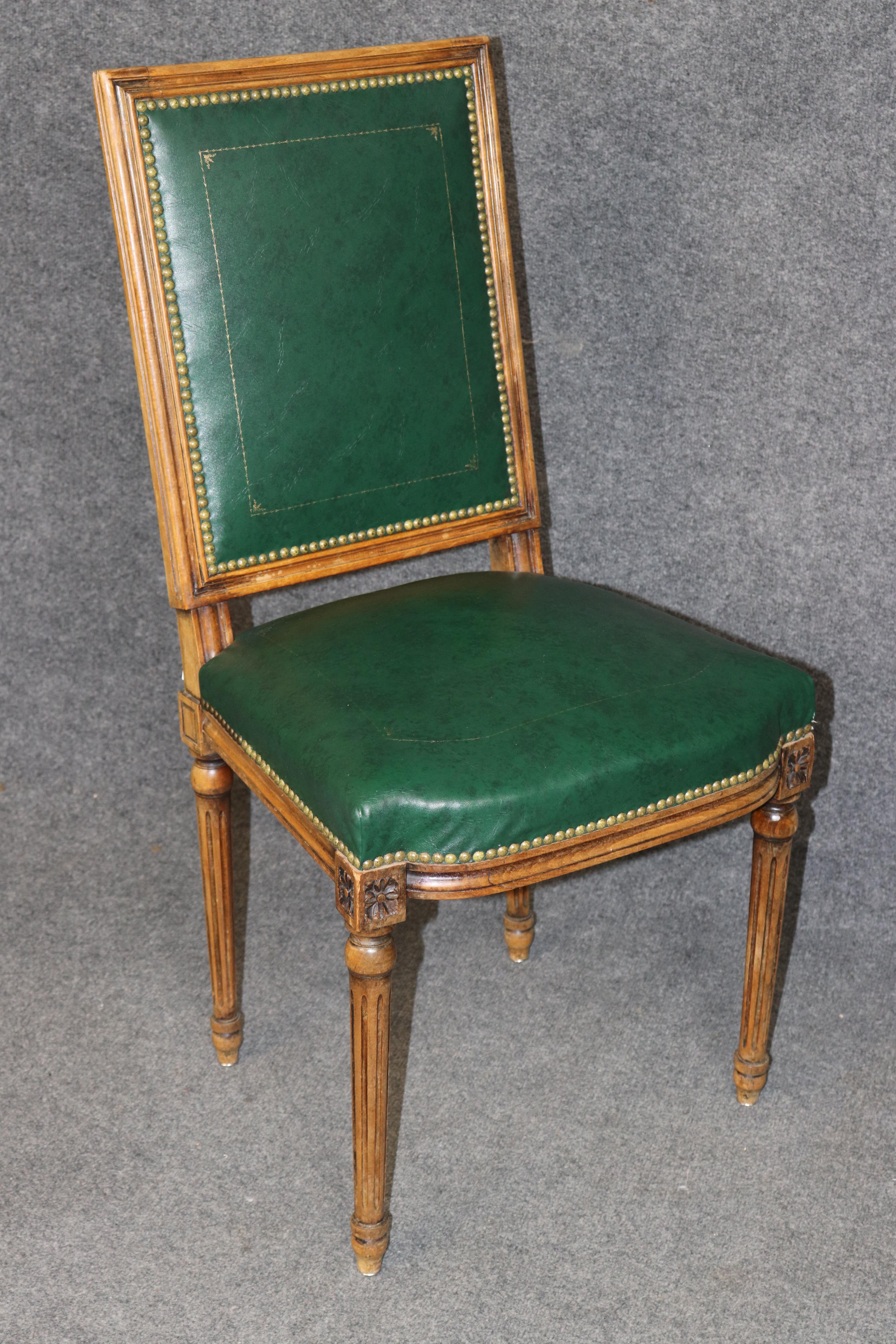 Satz von 8 Maison Jansen Stil Französisch Louis XVI Esszimmerstühle CIRCA 1950er Jahre im Angebot 3