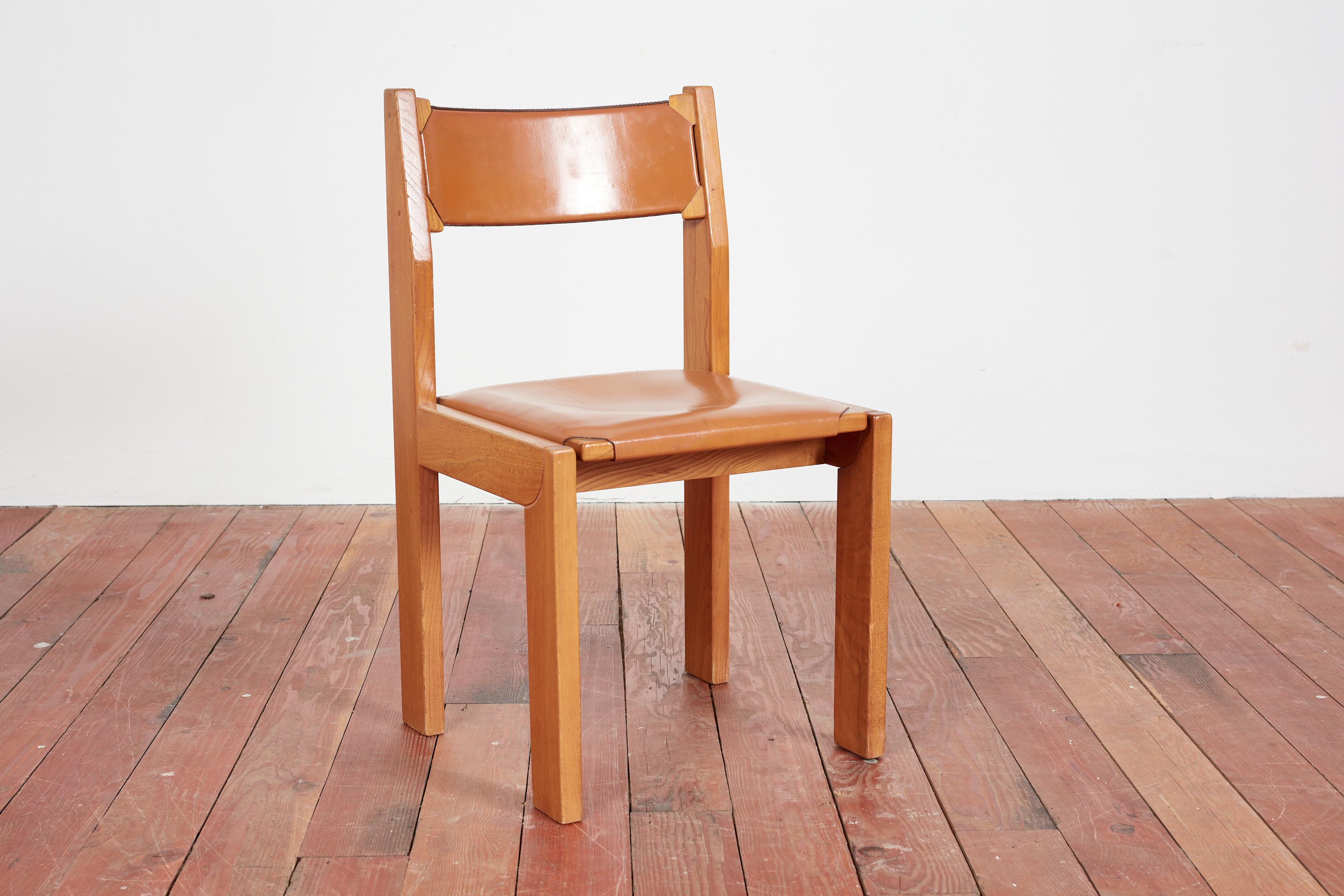 Set of 8 Maison Regain Dining Chairs In Good Condition In Beverly Hills, CA