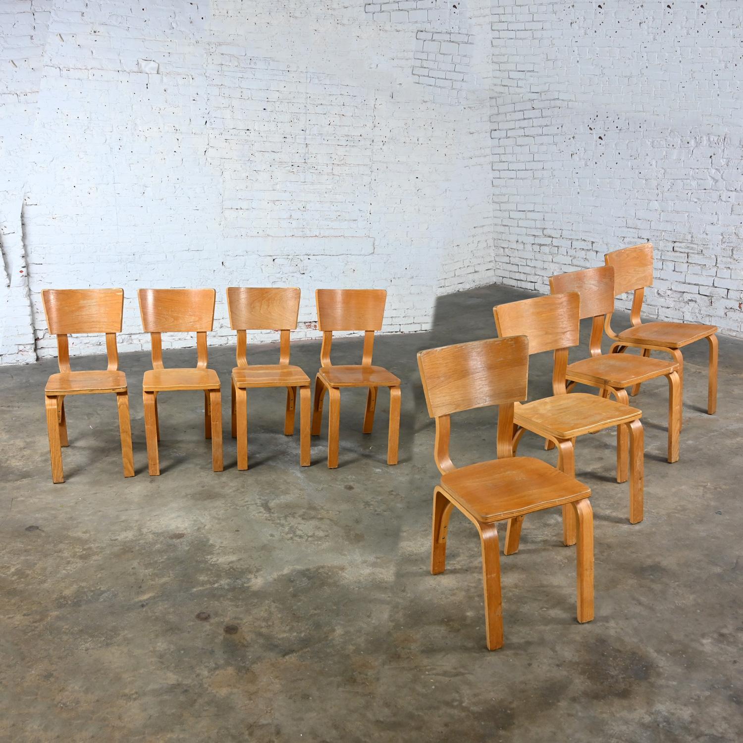 Set of 8 MCM Thonet #1216 Dining Chairs Bent Oak Plywood Saddle Seat Single Bow For Sale 10