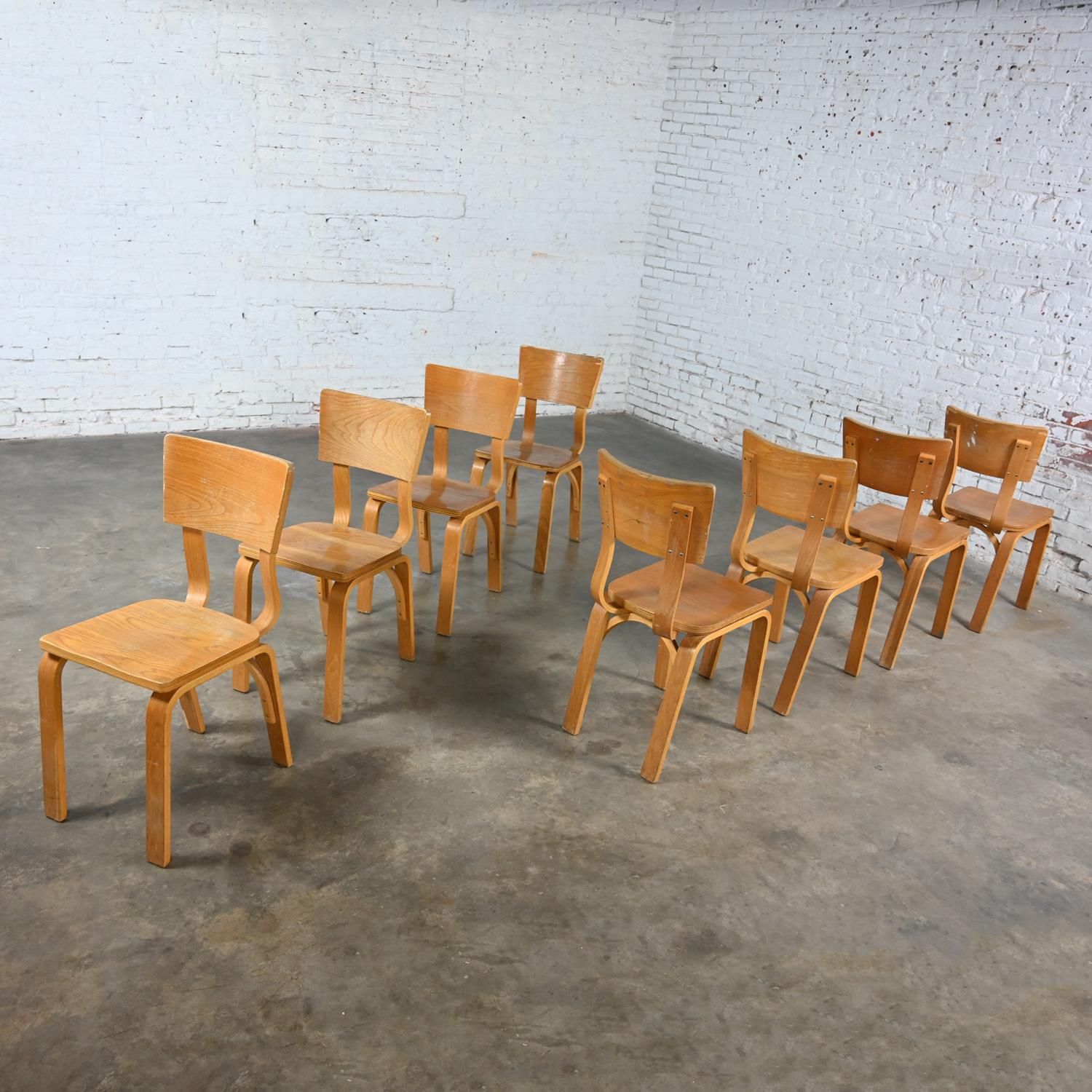 Set of 8 MCM Thonet #1216 Dining Chairs Bent Oak Plywood Saddle Seat Single Bow For Sale 1