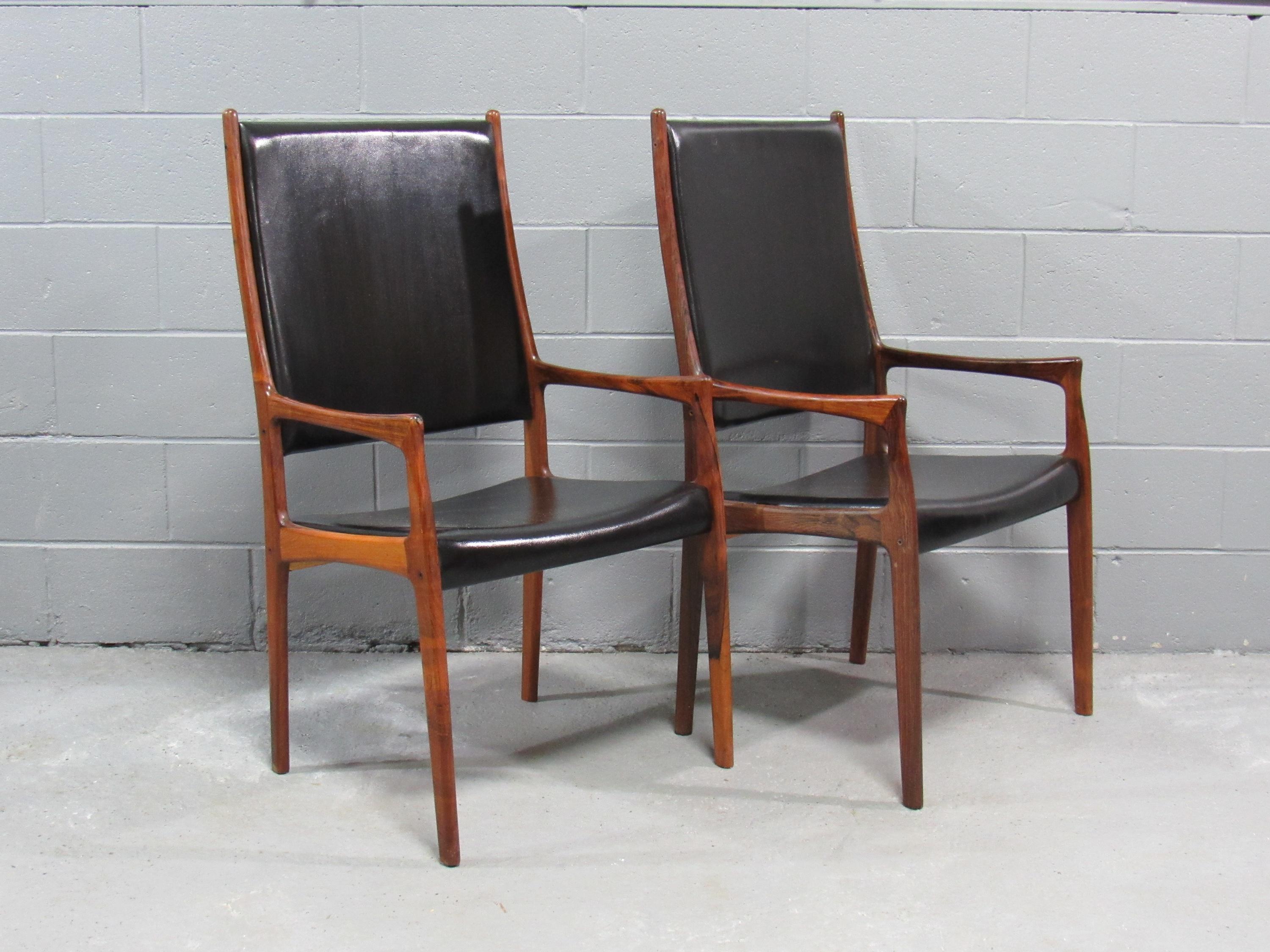 Set of 8 Mid-Century Danish Modern Rosewood Dining Chairs by Johannes Andersen For Sale 3