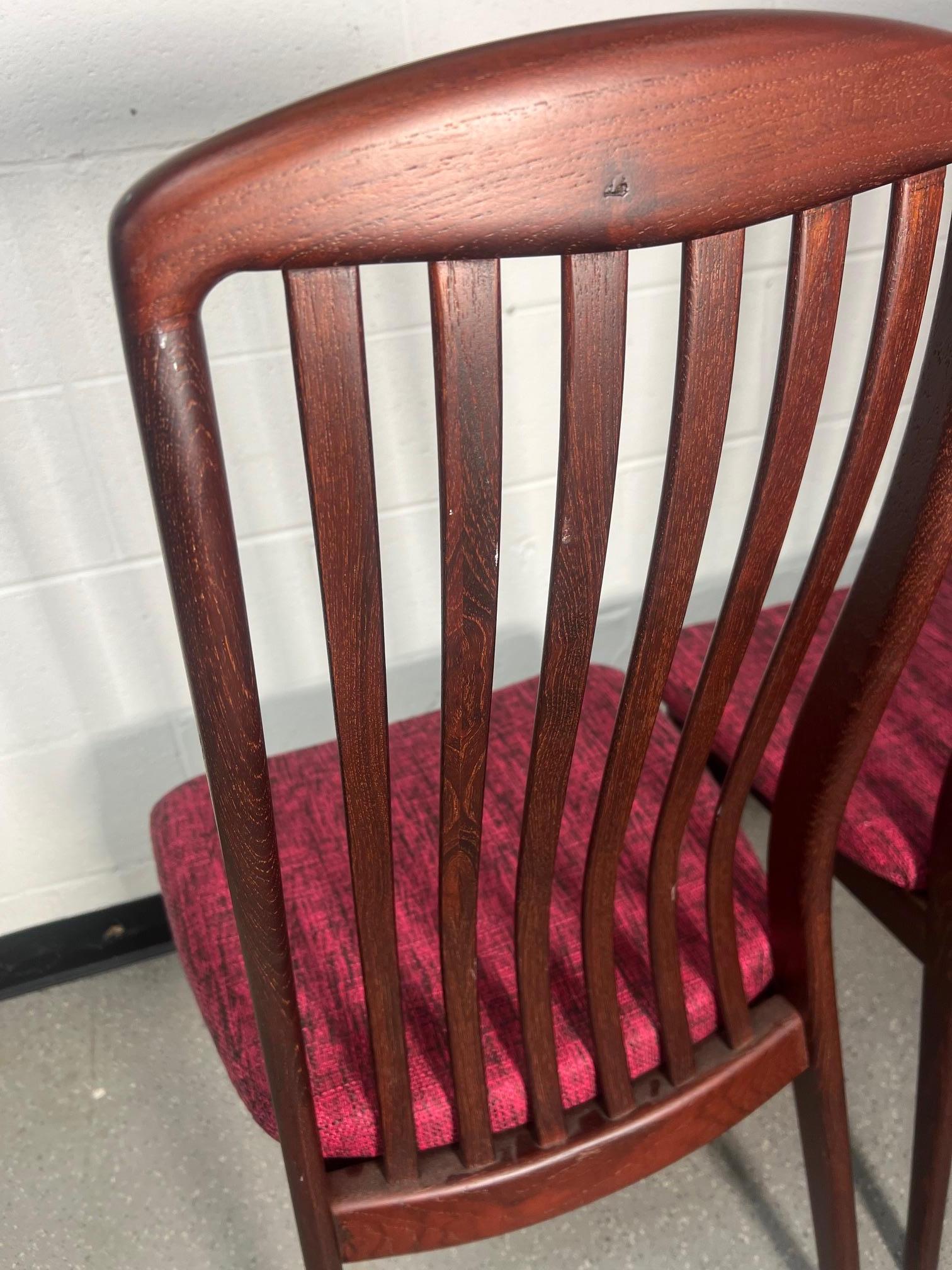 Set Of 8 Mid Century Danish Modern Rosewood Dining Chairs By Schou Andersen In Good Condition For Sale In Atlanta, GA
