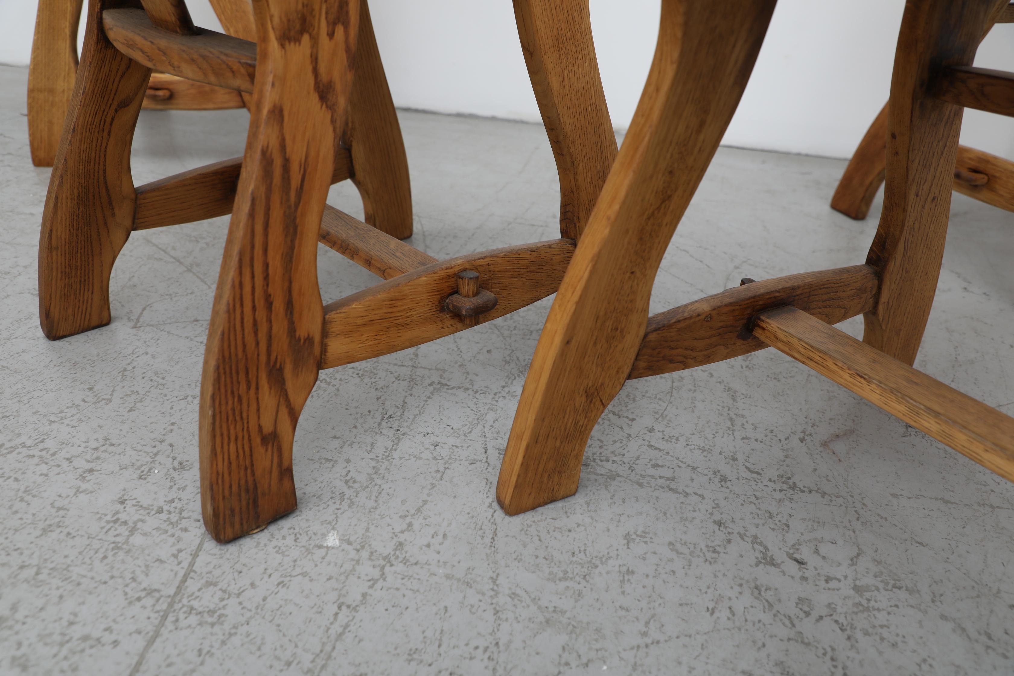 8 Stühle aus der Mitte des Jahrhunderts De Puydt Ornate Brutalist Oak Stühle 8