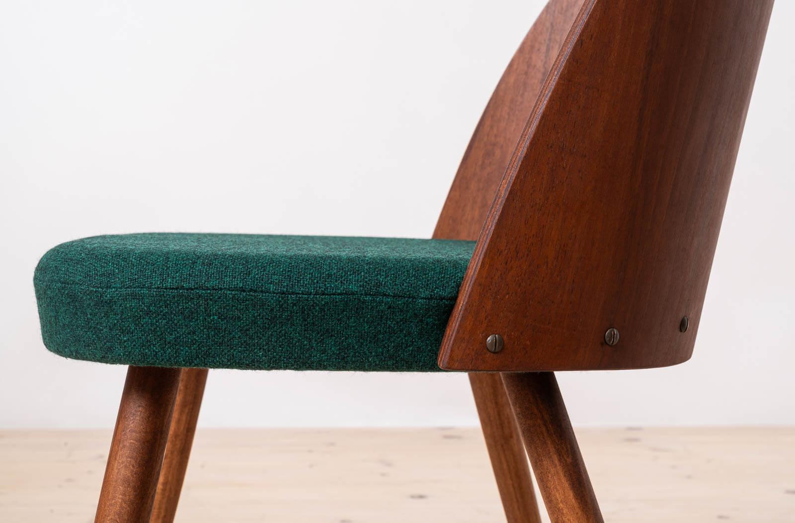 Set of 8 Mid Century Dining Chairs by Antonin Šuman, Customizable Upholstery For Sale 3