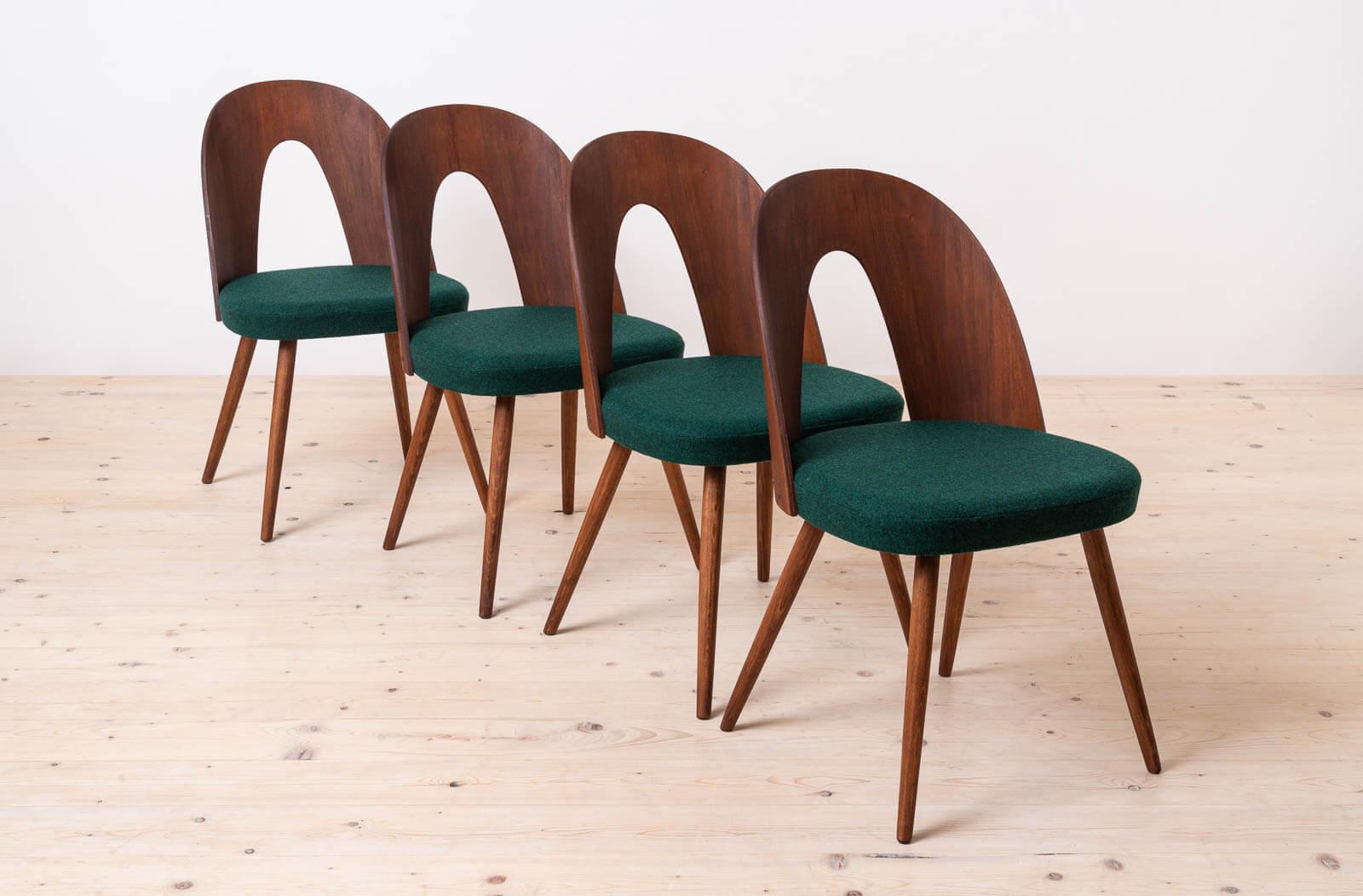 Czech Set of 8 Mid Century Dining Chairs by Antonin Šuman, Customizable Upholstery For Sale