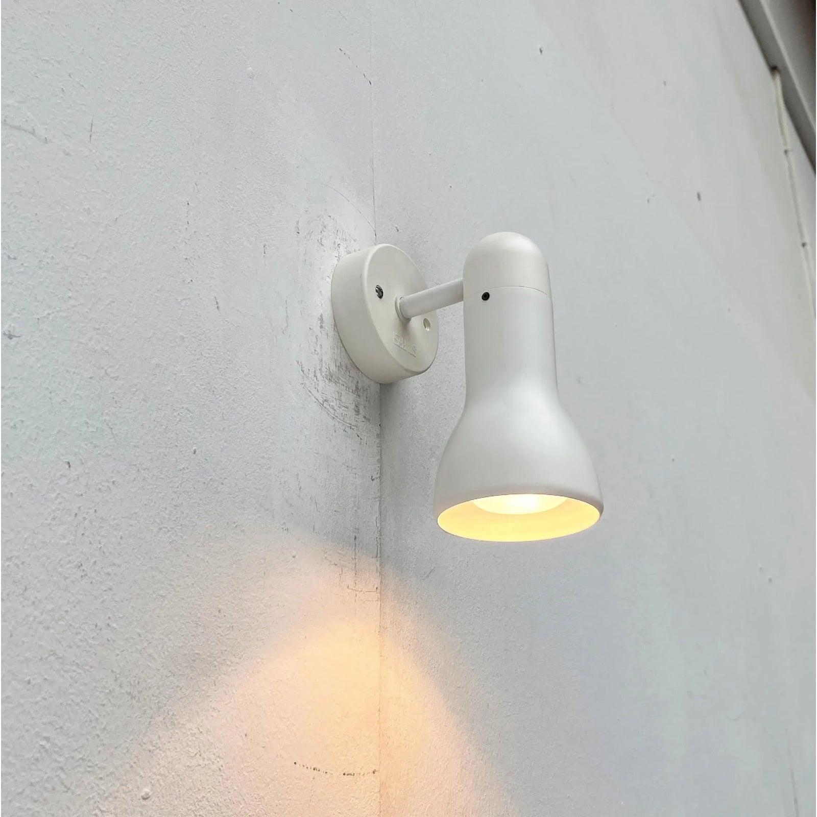 Tedesco Set di 8 lampade da parete o da soffitto della metà del secolo scorso, Model AGE 710282, anni '70 in vendita