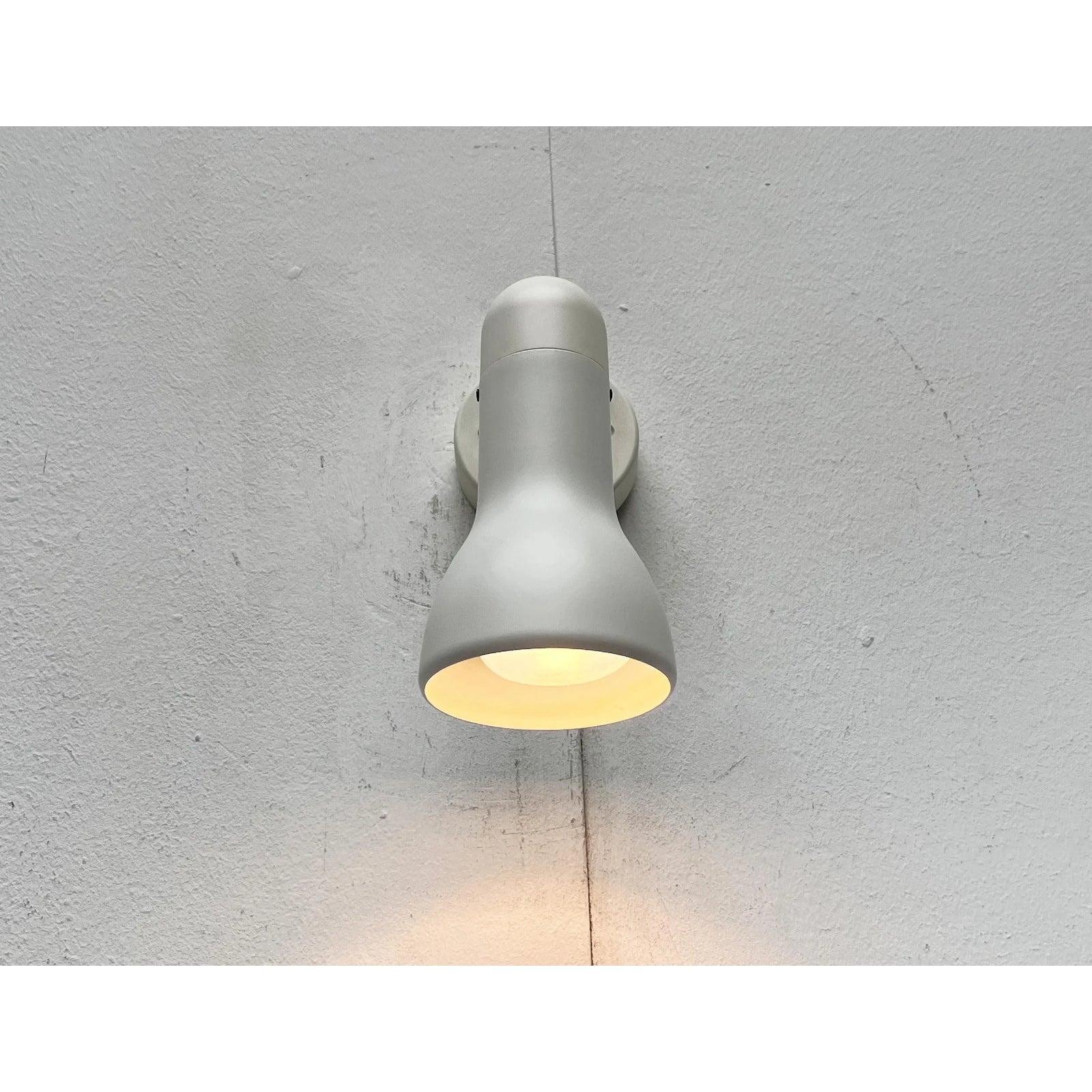 XX secolo Set di 8 lampade da parete o da soffitto della metà del secolo scorso, Model AGE 710282, anni '70 in vendita