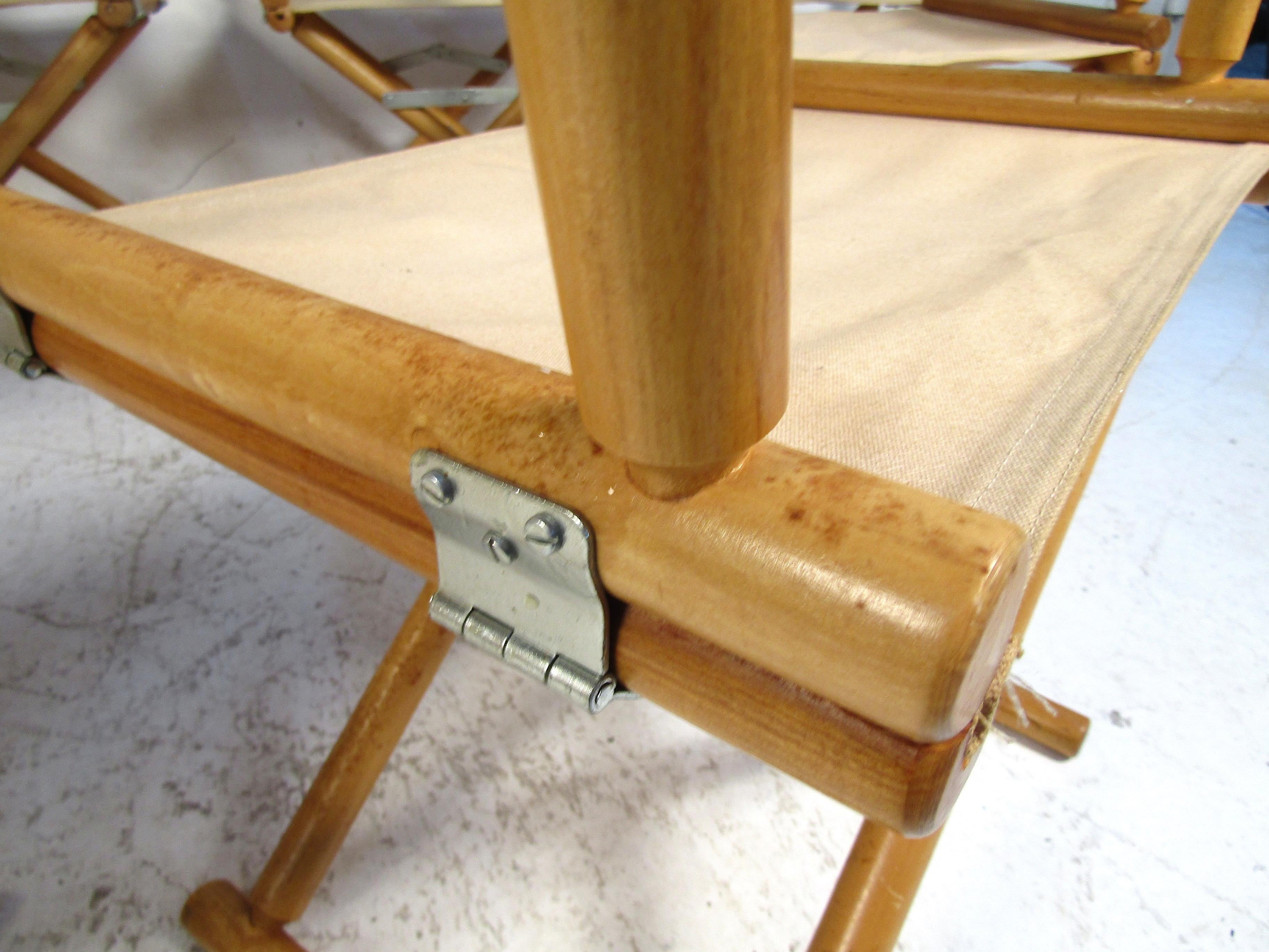 Set of 8 Midcentury Hard Wood Folding Chairs 3